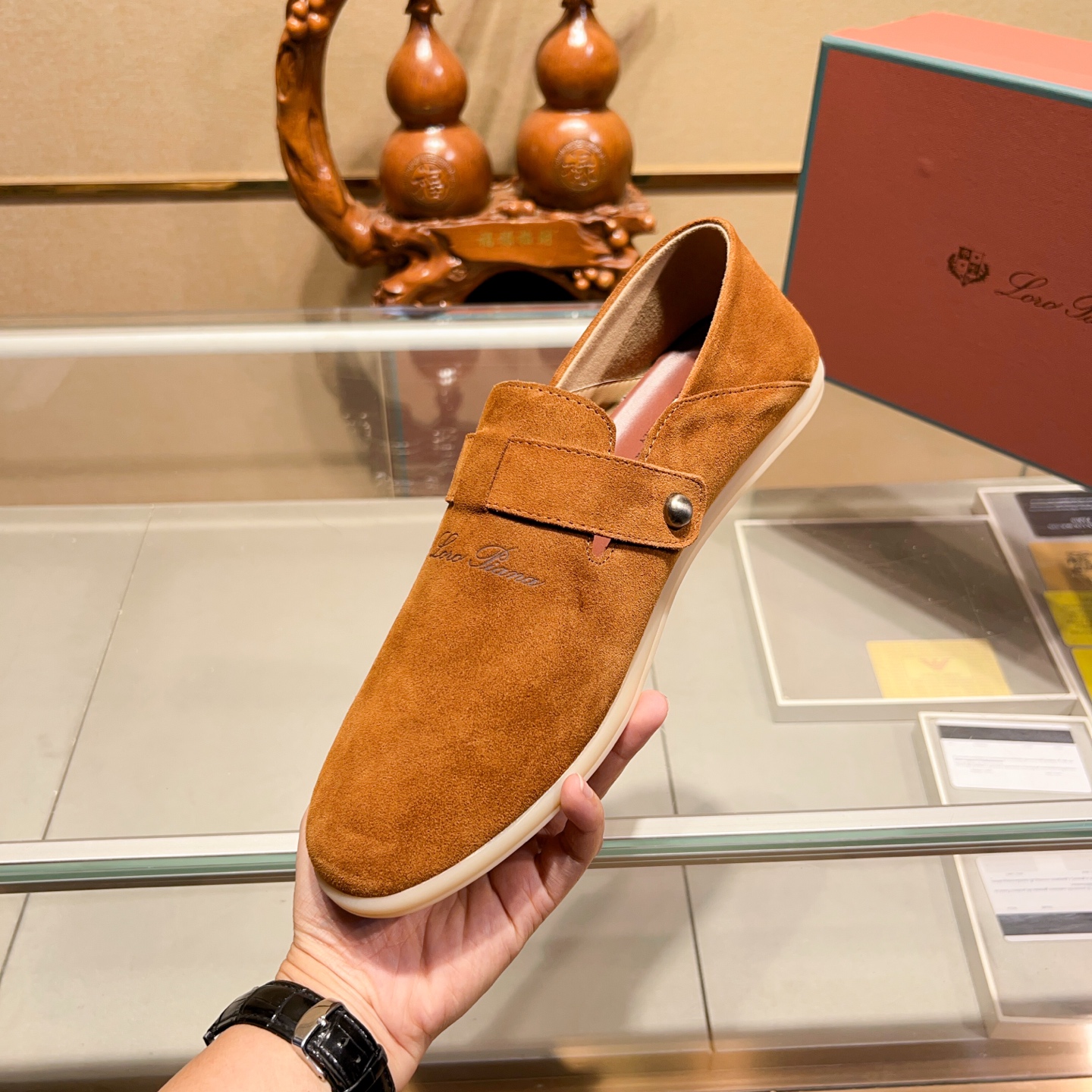 Precio de fábrica Obtener Los nuevos mocasines de Loro Piana, confeccionados en piel de ternero magn