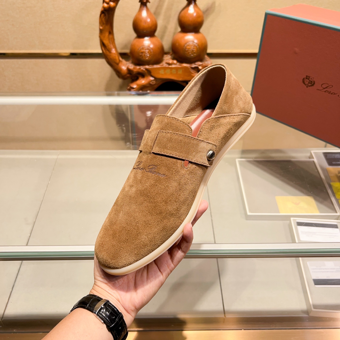 Precio de fábrica Obtener Los nuevos mocasines de Loro Piana, confeccionados en piel de ternero magn
