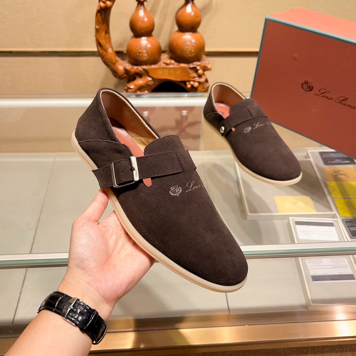 Precio de fábrica Obtener Los nuevos mocasines de Loro Piana, confeccionados en piel de ternero magn