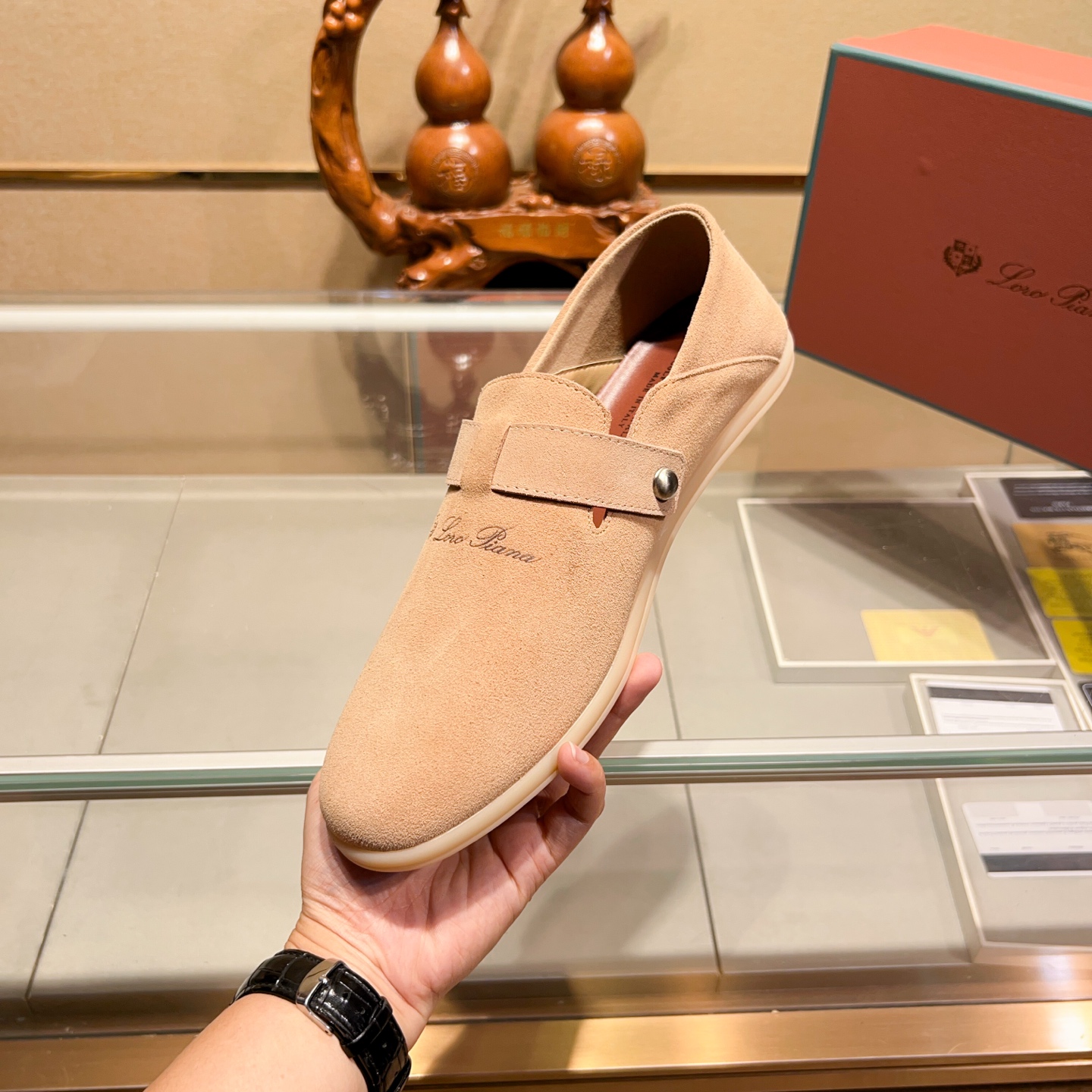 Precio de fábrica Obtener Los nuevos mocasines de Loro Piana, confeccionados en piel de ternero magn