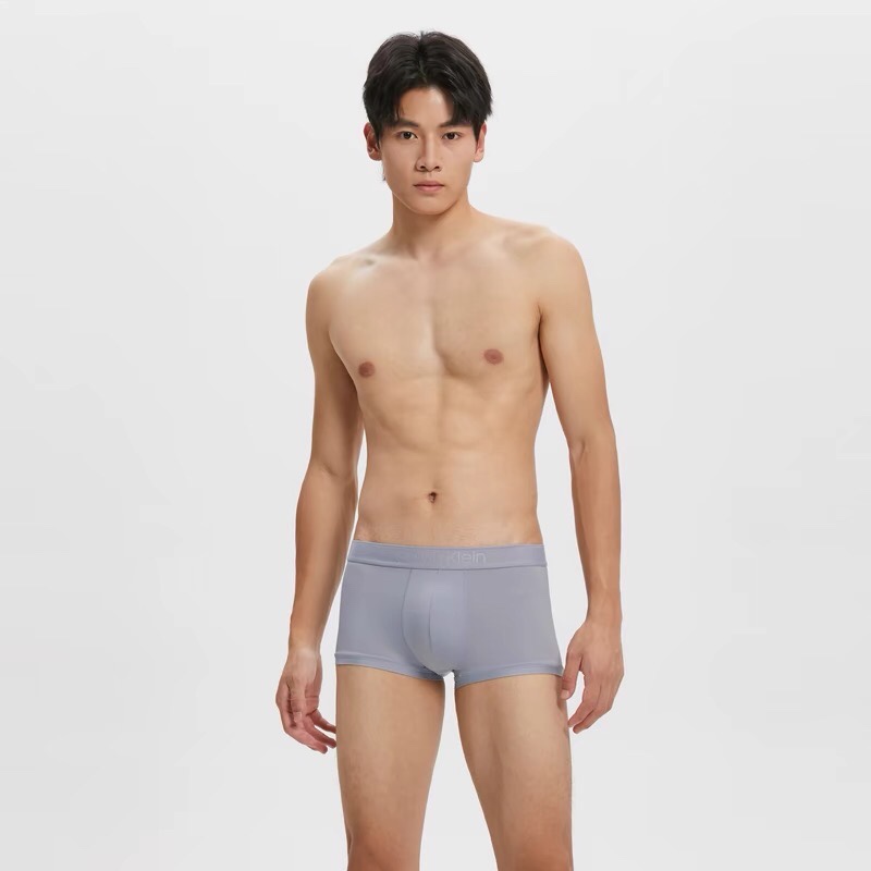 calvin klein第二组男士内裤3条装礼盒这个组合是蓝色➕灰色➕黑色面料是莫代尔棉，送人或者买来家