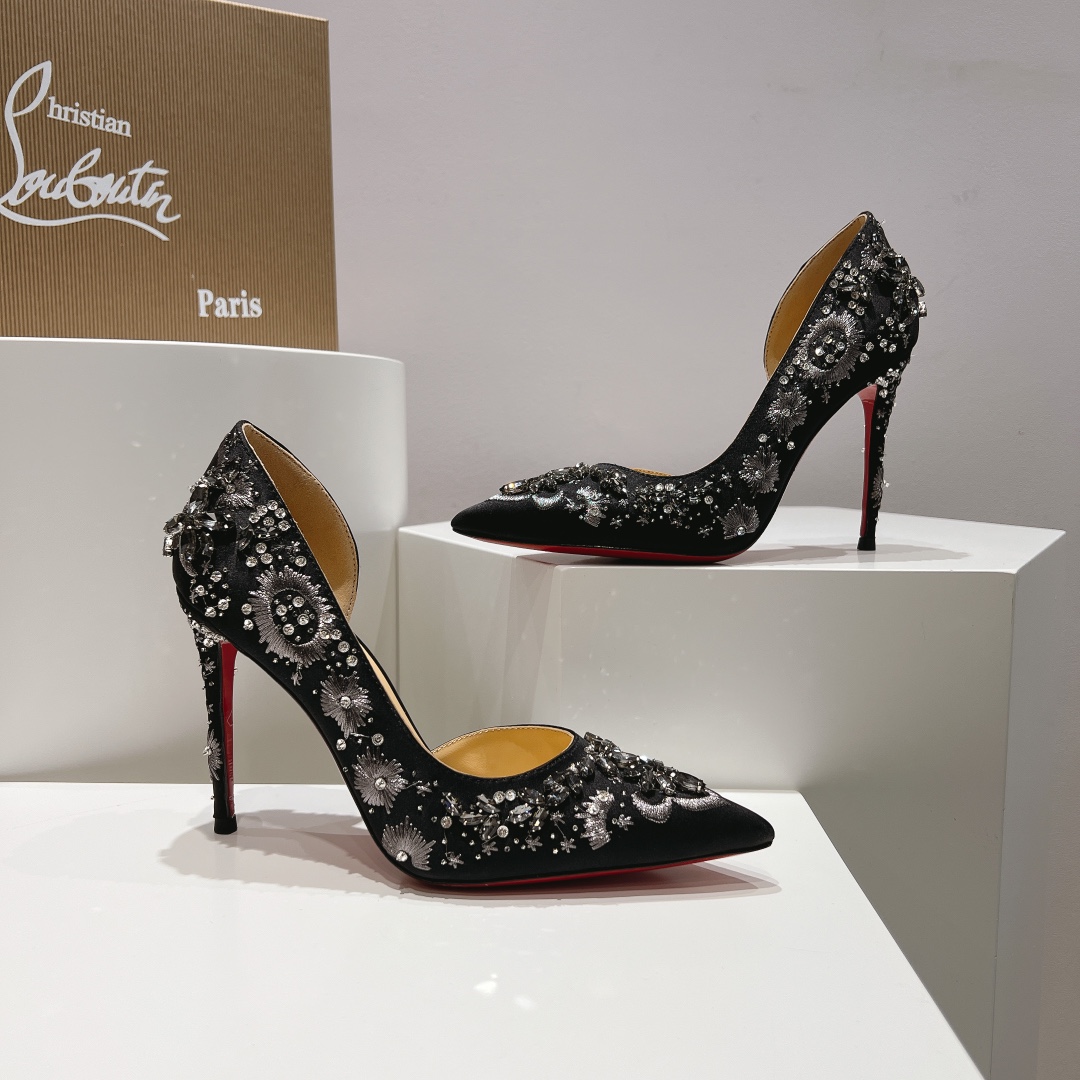 顶级版原版盒ChristianLouboutin2024s原版做货重工CL经典刺绣lRAZA高定凉鞋︎鞋