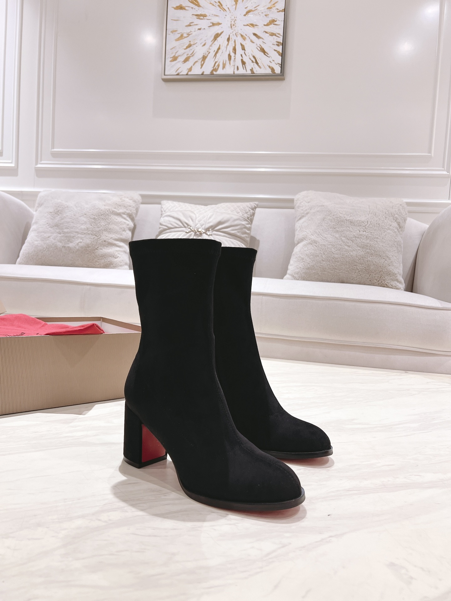 NO:630629,Top version original box Christian Louboutin | s original production heavy industry CL new thick heel elastic bare boots (tube height 8 inches) ~ Material elastic velvet surface Leather surface Sheepskin lining Outsole original mold 1:1 rubber outsole Size34-43 '34.40.41.42.43 Customized non-returnable' Color: 3 colors Heel height 7cm, boots, christian louboutin, boots, sheepskin19860909顶级版 原版盒 Christian Louboutin | s原版做货重工CL 新款粗跟弹力裸靴（筒高8寸）～ 材质弹力天鹅绒面 皮面 内里羊皮里 大底原版开模1:1橡胶大底 Size34-43「34.40.41.42.43订做不退换」 Color:3个配色 跟高7cm,靴子,christian louboutin,boots,sheepskin,Women's Shoes