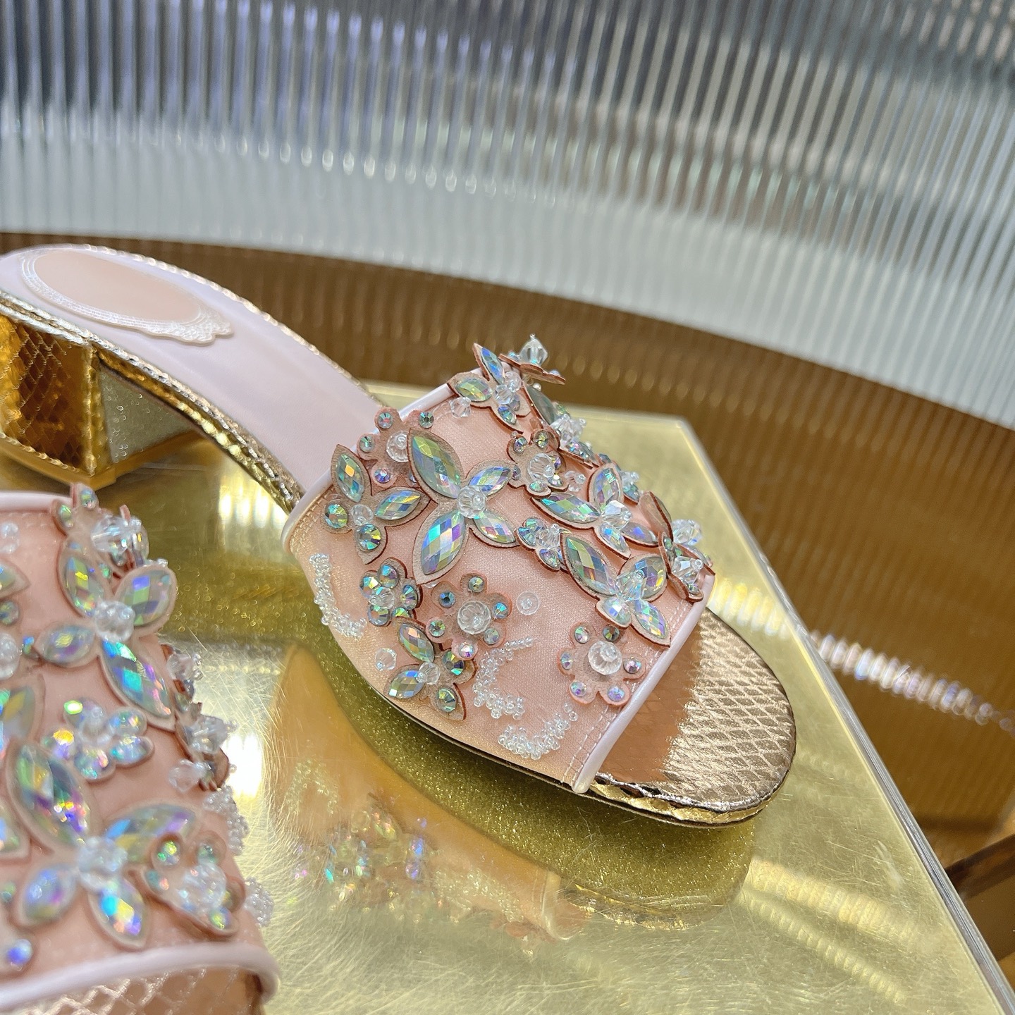 P588 High-Heeled Butterfly Sandals: Romantic, Elegant Design, 34-43 Sizes, Pink/Silver, 4.5cm Heel - 图片 8