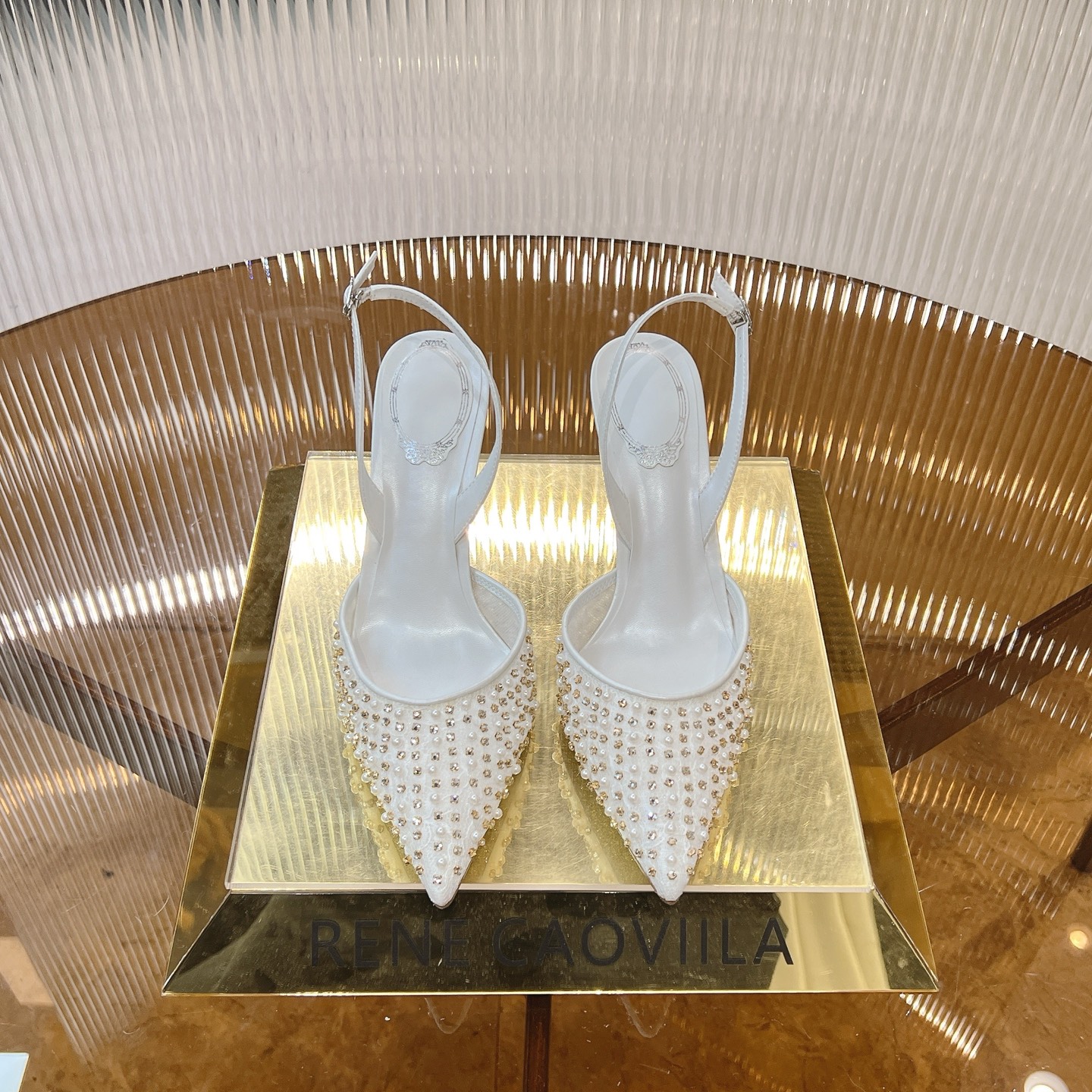 NO:257779,R C | s Heavy Industry RC Crystal Pearl Jewelry Lace Flat Heels Wedding Shoes Series Upper Imported Mesh Lace with Pearl Sheepskin Surface, Pure Handmade One-to-One Seam Diamond Customized, Imported Super Flash Expensive Swarovski Crystal Diamond, Gorgeous BlingBling Exquisite Inner Grain Pearl Sheepskin Outsole Original Consistent Glue Silver Leather Outsole Size34-43 