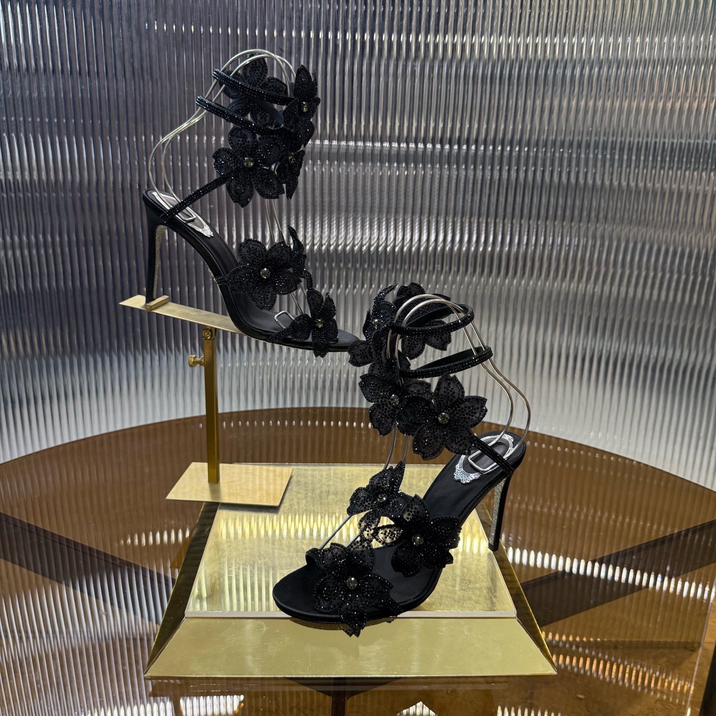 Elegant FLORIANE High Heels with Snake-Style Lace and Water Drills. - 图片 4