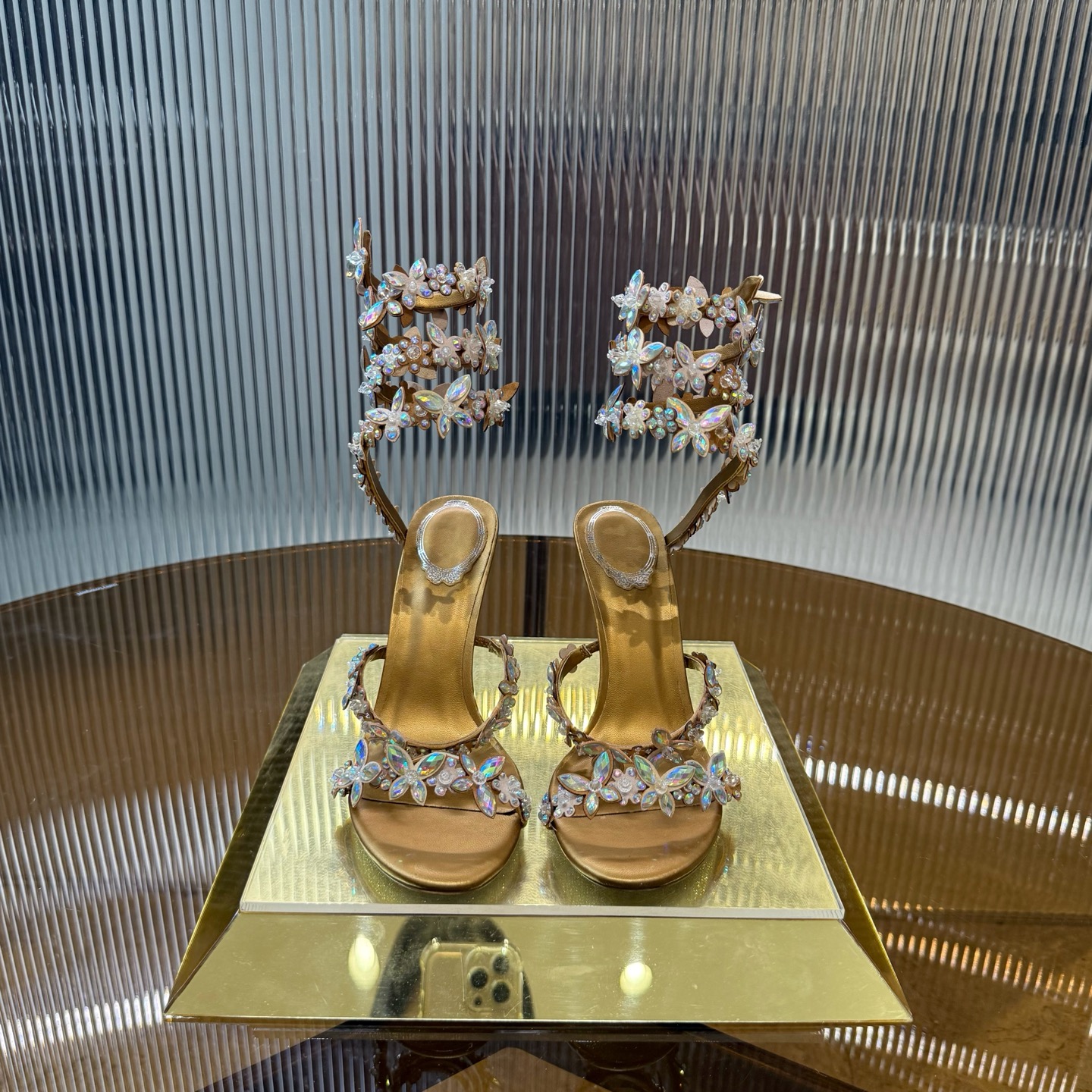 NO:405479,Top version | 2025 Renee Jovira Flower Series, original product, pure handmade 1:1 jasmine sheepskin flower arrangement shoe body, agile and elegant, unique, dreamy buds bloom gently, wear spring on your feet, pearlescent sheepskin inside, original version of the original leather outsole Size34-43 '34.40.41.42.43 Custom made no return' Color brown Heel height: 9.5cm, high heels, rene caovilla, high heels, sheepskin, Leather soles19860909顶级版  | 2025芮妮乔薇拉花卉系列,原版做货,纯手工1:1打造的茉莉羊皮花朵排布鞋身,灵动飘逸,独具匠心,梦幻花蕾轻柔绽放,把春天穿在脚上 内里珠光羊皮里 大底原版一致真皮大底 Size34-43「34.40.41.42.43订做不退换」 Color咖啡色 跟高:9.5cm,高跟鞋,rene caovilla,high heels,sheepskin,Leather soles,Women's Shoes