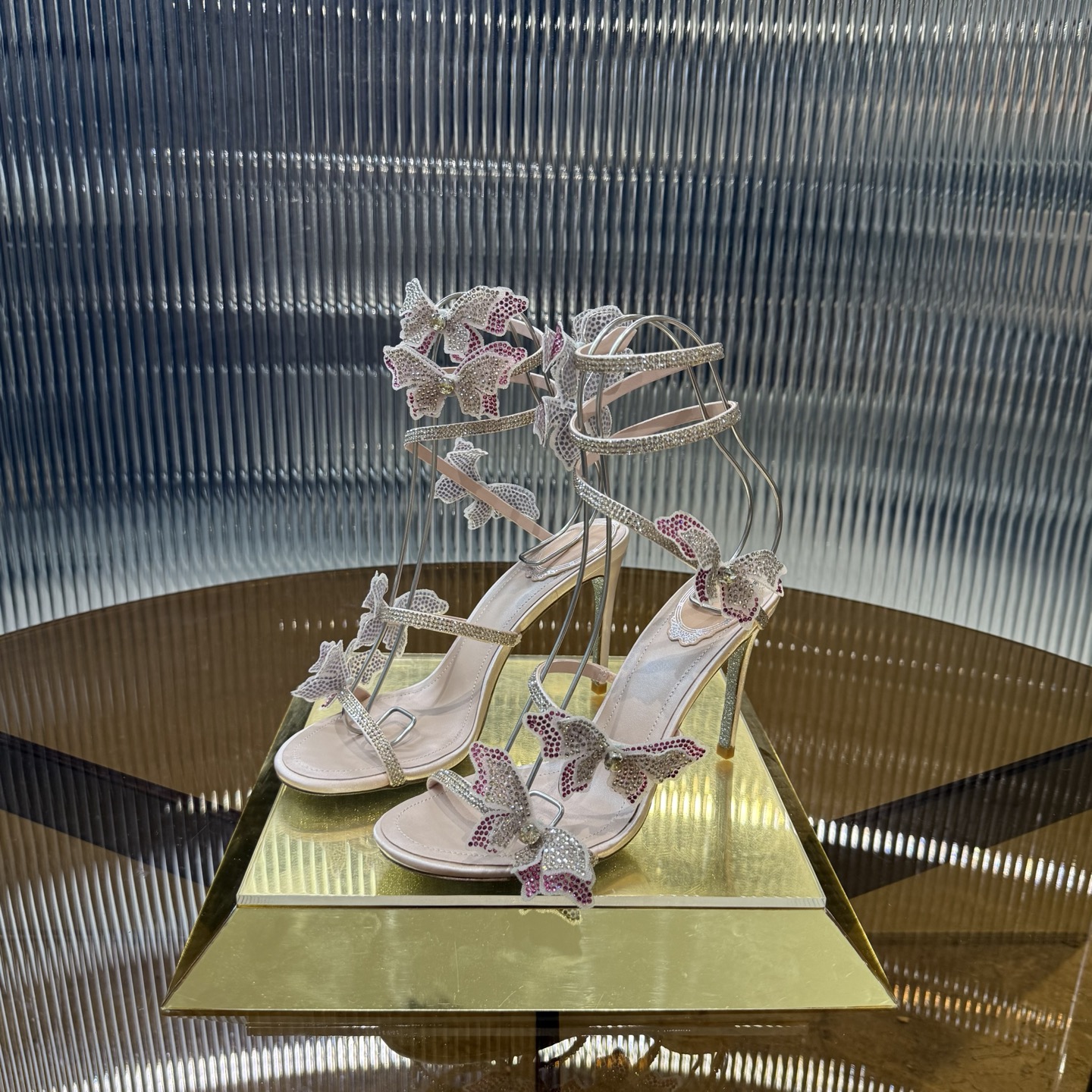 Handmade Butterfly High Heels: Elegant, Noble, and Unique in 3 Colors - 图片 2