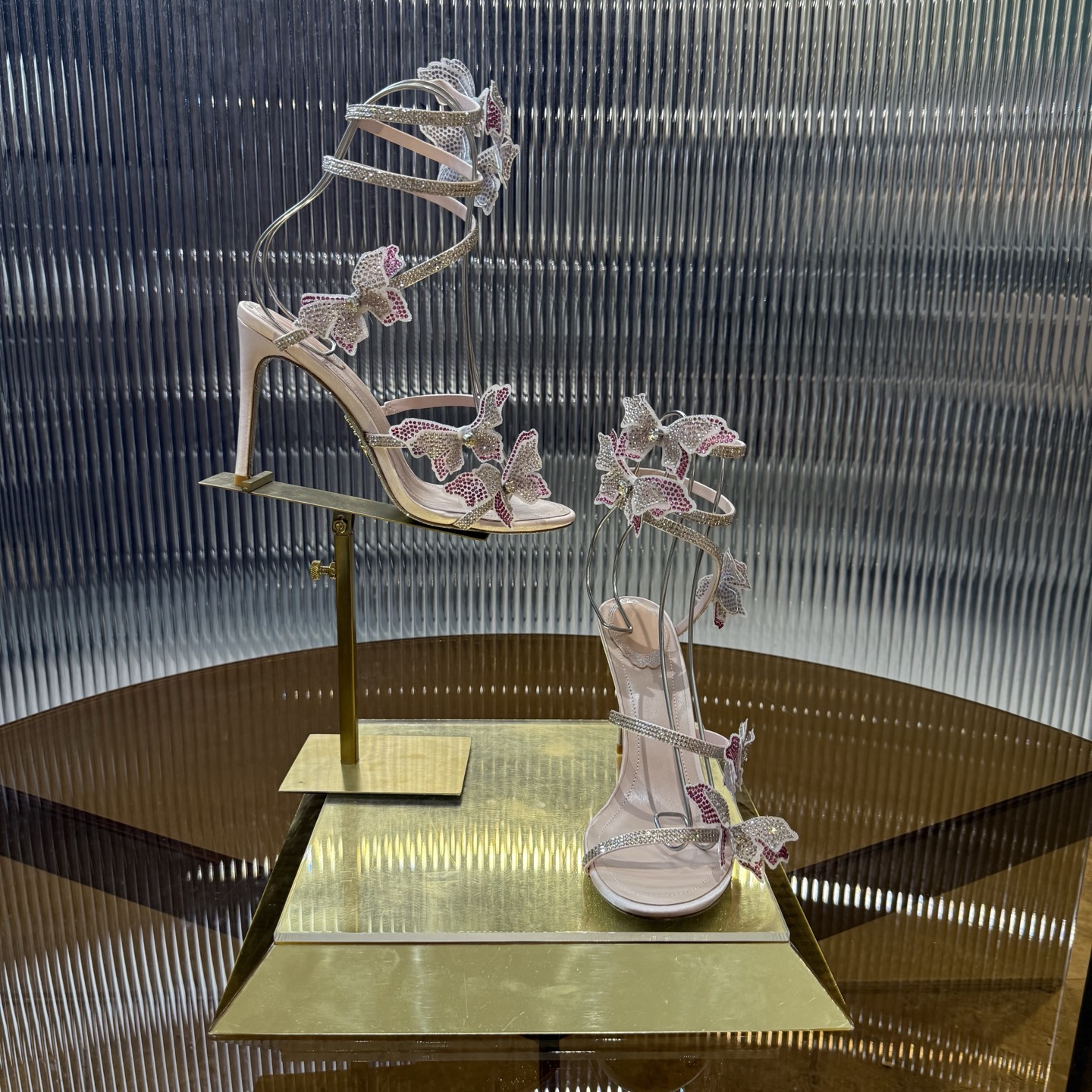 Handmade Butterfly High Heels: Elegant, Noble, and Unique in 3 Colors - 图片 4