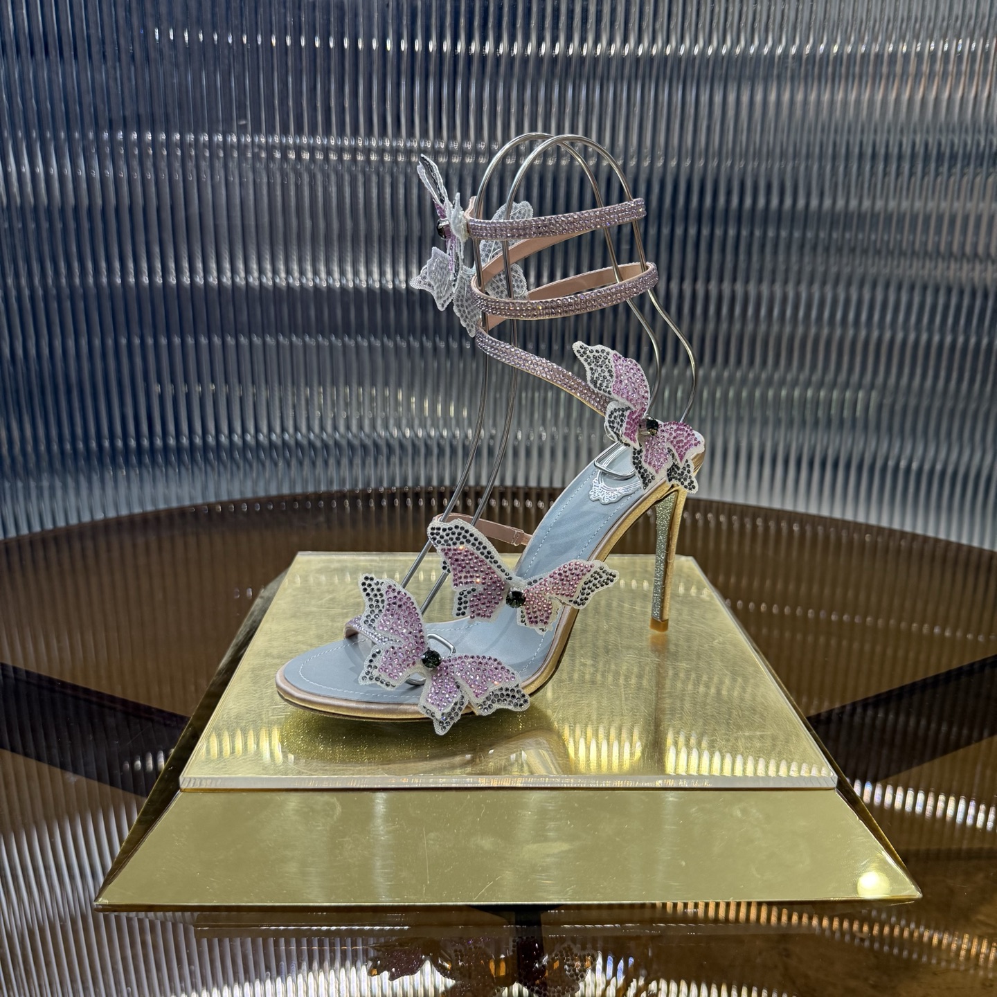 Handmade Butterfly High Heels: Elegant, Noble Appearance with Unique Vibe - 图片 8