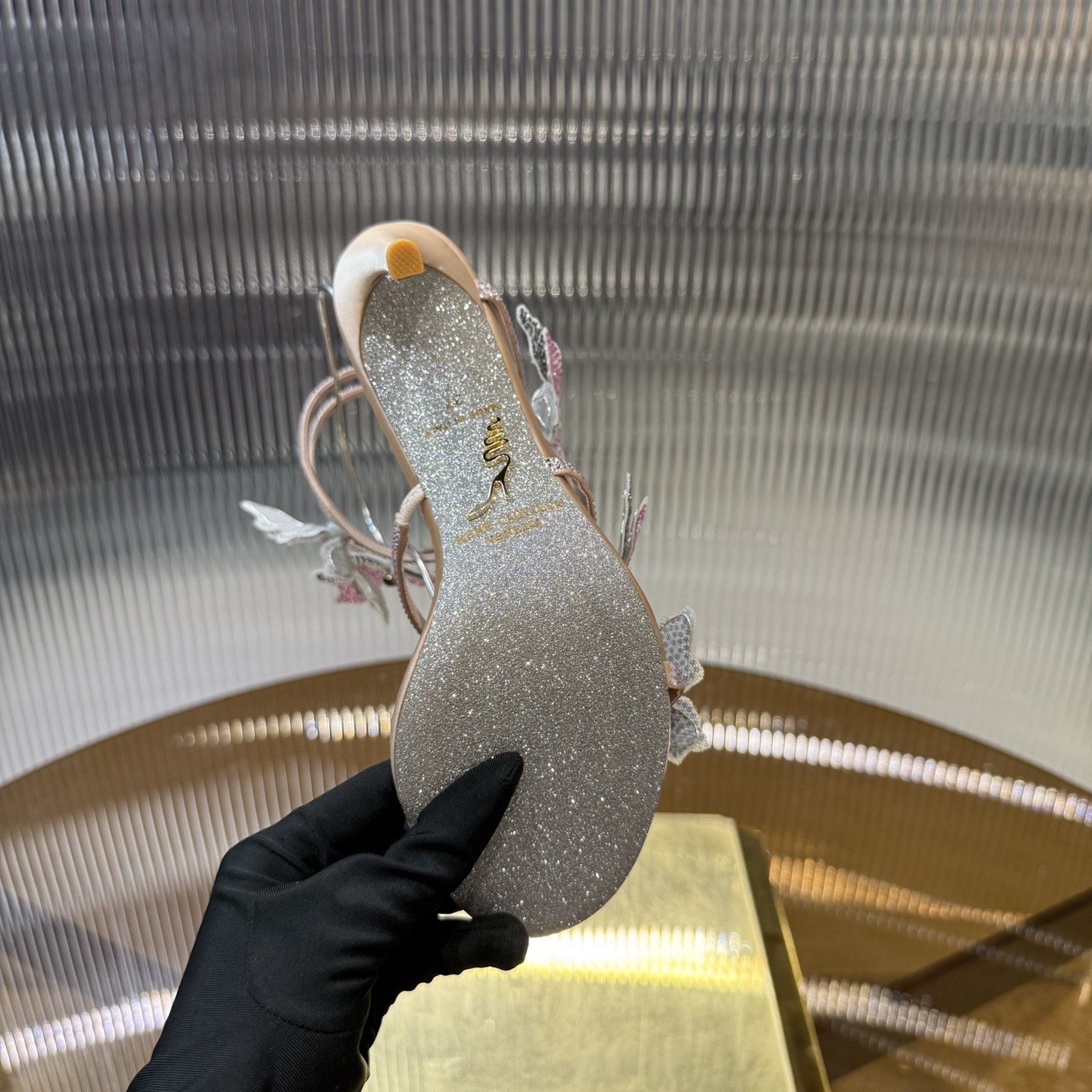 Handmade Butterfly High Heels: Elegant, Noble Appearance with Unique Vibe - 图片 9