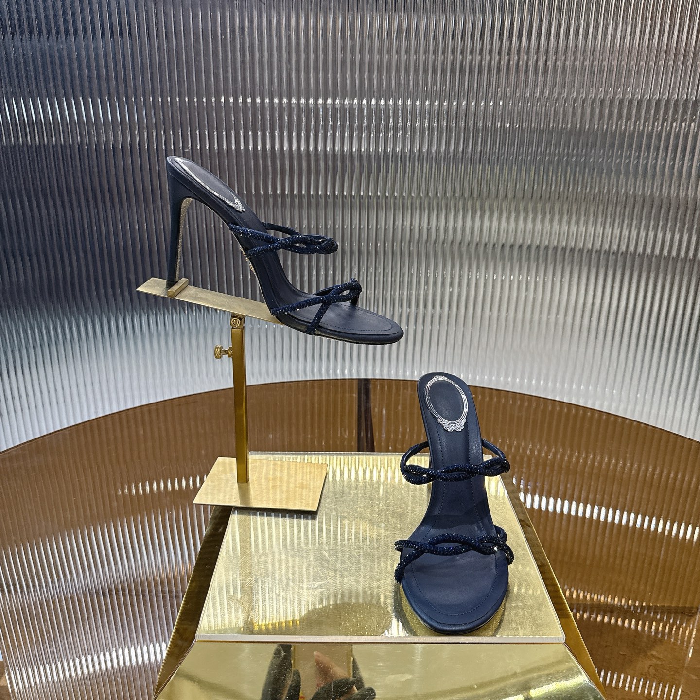 Stylish Crossline Heels with Crystal Details for Elegance – CATERINA P650 Collection - 图片 6