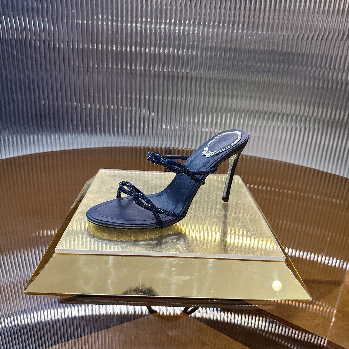 Stylish Crossline Heels with Crystal Details for Elegance – CATERINA P650 Collection - 图片 4