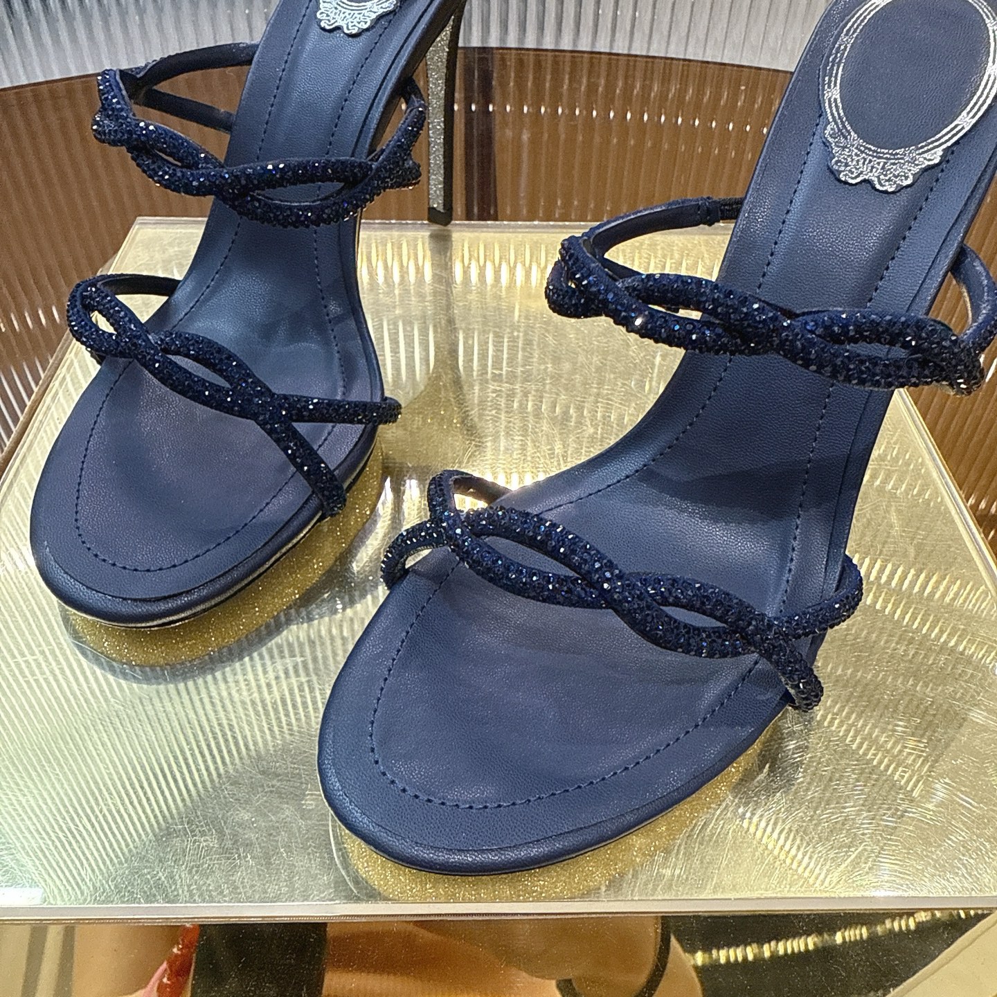 Stylish Crossline Heels with Crystal Details for Elegance – CATERINA P650 Collection - 图片 8