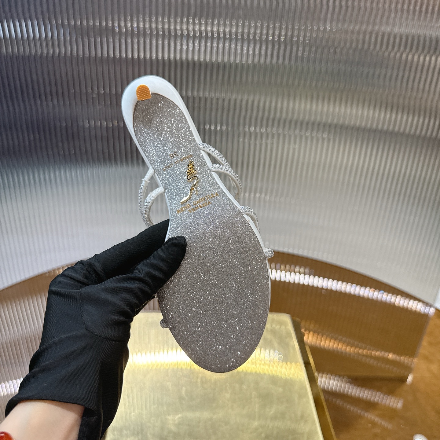 Luxurious Crystal Heel Pumps with Viper Design – CATERINA’s Top-level P650 - 图片 9
