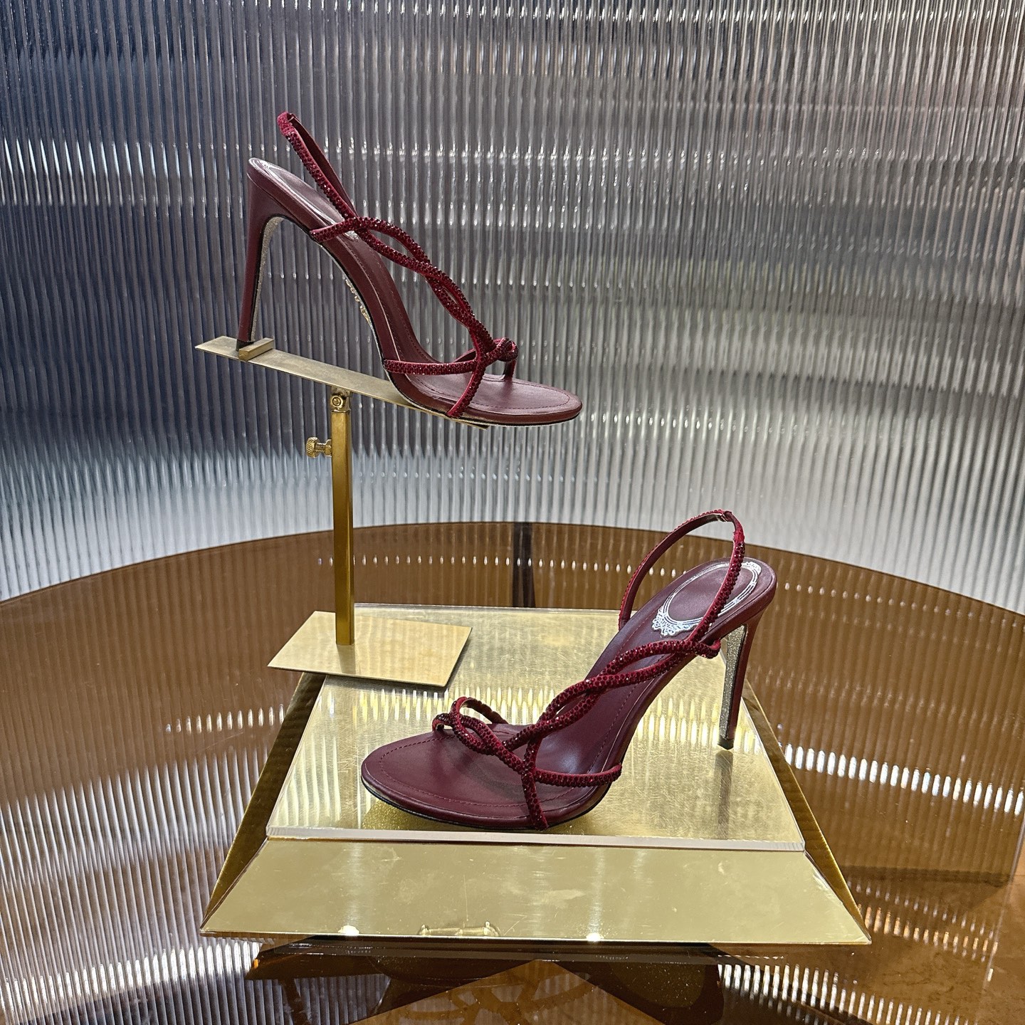 Stylish Crystal Heel Shoes by CATERINA: Elegant design with bright water drills, perfect for elegance. - 图片 5