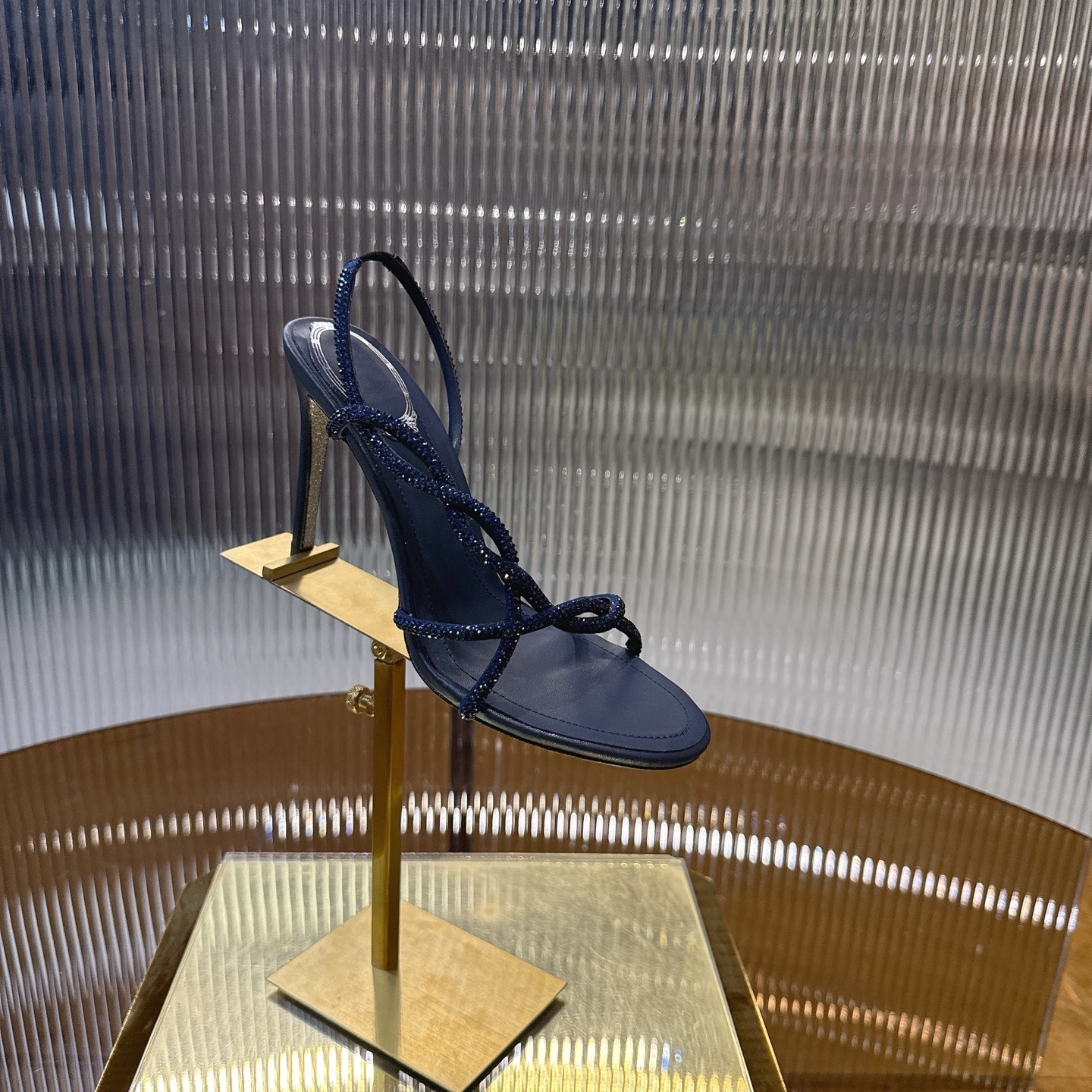 Luxurious Crystal Heeled Pumps by CATERINA – Elegant and Stunning Design - 图片 7