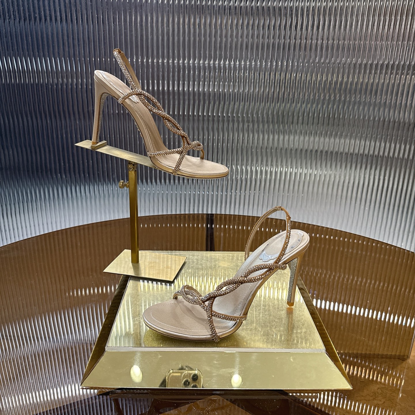Fashionable High Heels with Sparkling Water Drills for Elegance and Glamour - 图片 5