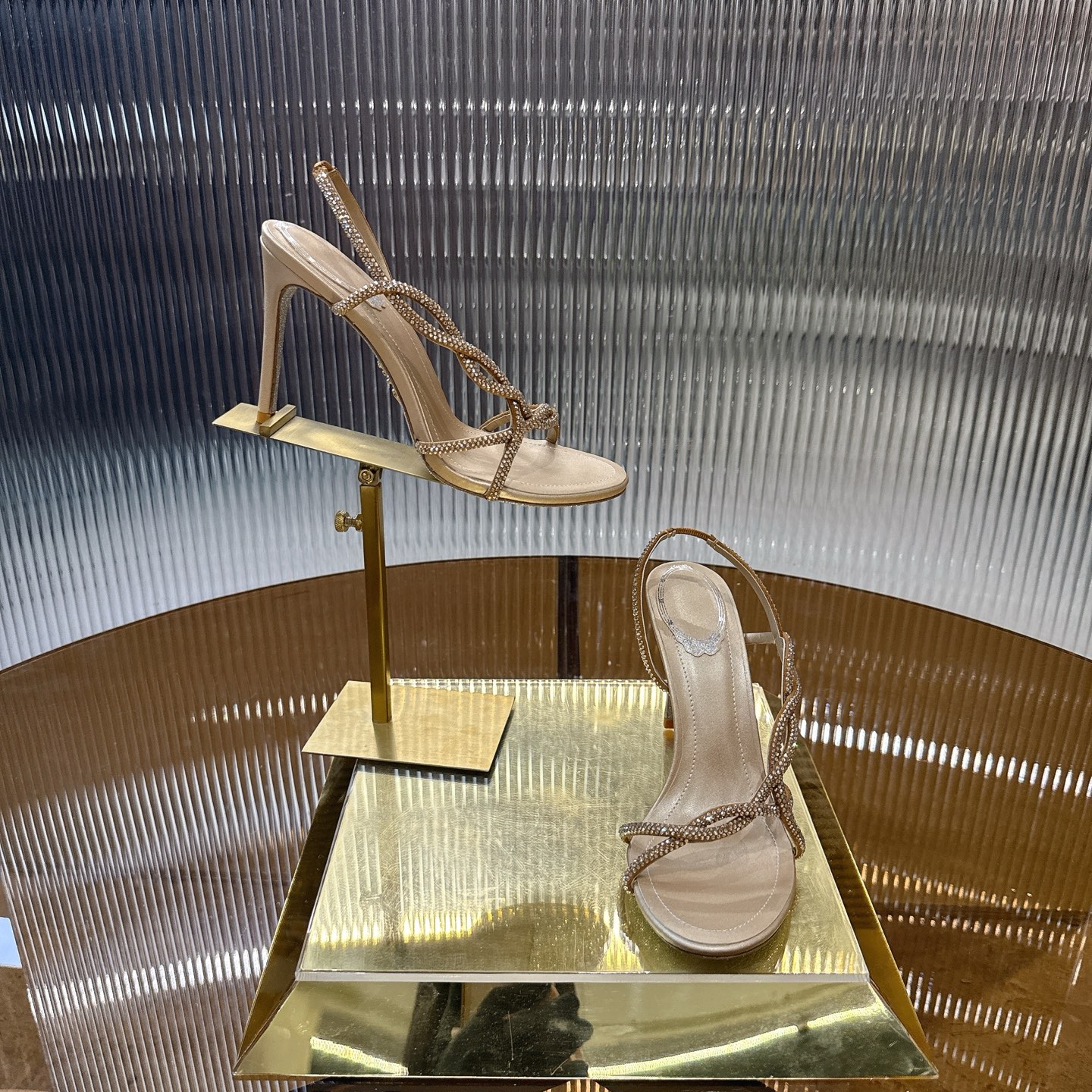 Fashionable High Heels with Sparkling Water Drills for Elegance and Glamour - 图片 6