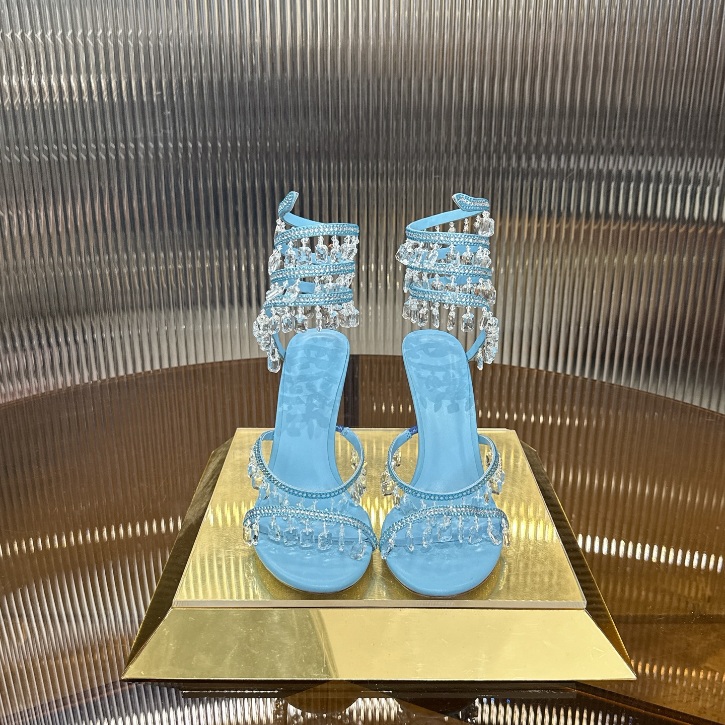 NO:725426,Exclusive top version R C | 2026s heavy industry RC snake-shaped popular series, original crystal lamp pendant wrapped around anklet high heel stiletto sandals ℡ Product description: The hanging gorgeous crystal diamond ornaments on the spiral coil create a gorgeous yet noble style, adding a touch of elegance and sweetness to the simple and low-key style. Lined with grained pearlescent sheepskin, the outsole is original gold buckle shiny silver genuine leather outsole.  Size34-43 '34.40.41.42.43 Customized, non-refundable' Color Thirty-five colors Heel height about 9.5cm, high heels, sandals, high heels, sheepskin, Leather soles19860909独家顶级版 R C | 2026s 重工RC蛇形爆红系列,原版做货水晶灯坠饰缠绕脚环高跟细跟凉鞋℡ 商品描述:螺旋线圈上的垂坠式华丽水晶钻饰,打造既华丽又不失高贵风格,简单低调中添上一丝优雅甜美气息 内里粒面珠光羊皮里 大底原版一致金扣闪银真皮大底 Size34-43「34.40.41.42.43订做不退换」 Color三十五个配色 跟高约9.5cm,高跟鞋,sandals,high heels,sheepskin,Leather soles,Women's Shoes