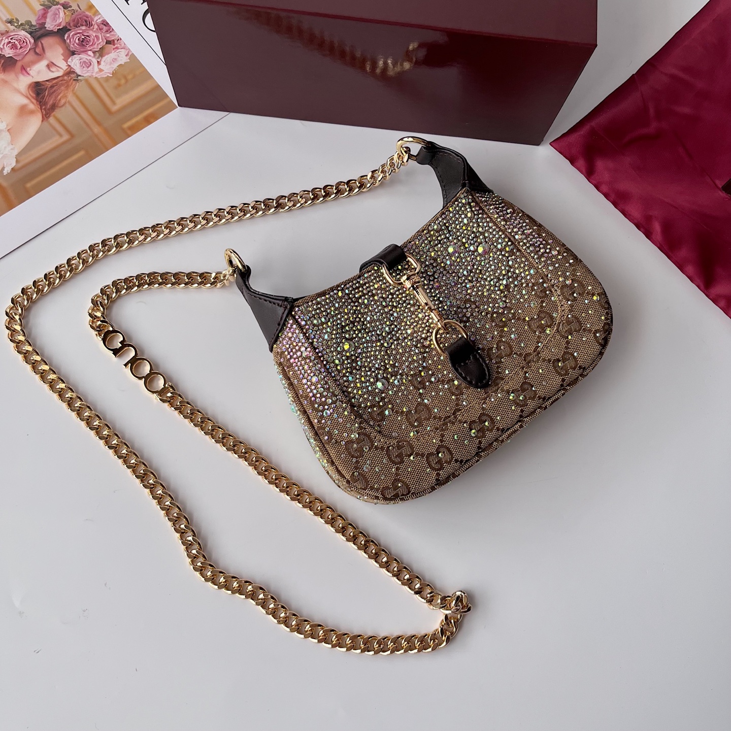 GJackie Notte迷你肩背包 - ブランドの自信を表現する新しい手袋