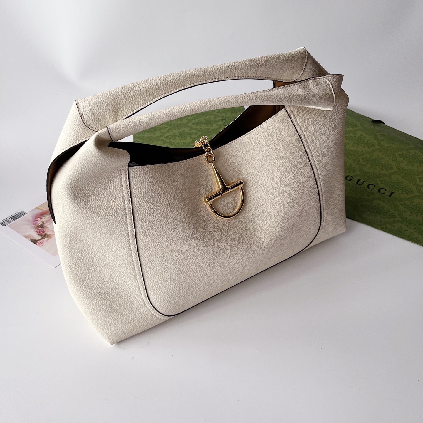 ❤️❤️❤️【G】 Gucci softbit 肩背包,新款Gucci Softbit系列肩背包匠心融