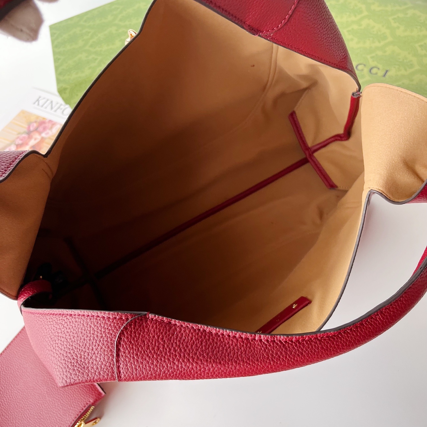 ❤️❤️❤️【G】 Gucci softbit 肩背包,新款Gucci Softbit系列肩背包匠心融