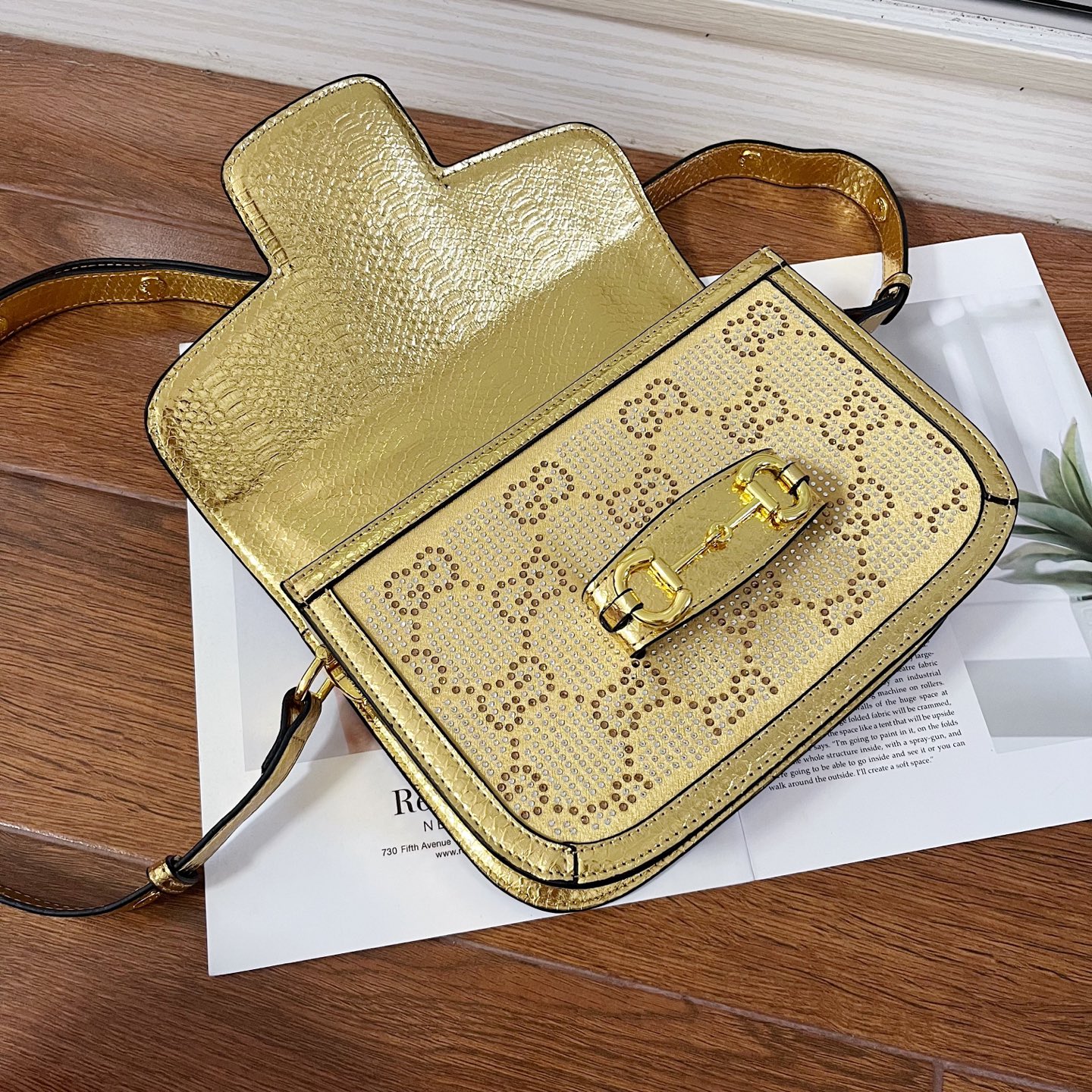 GUCCI古驰 经典马鞍包 鮮やかなデザインと復古エレメント