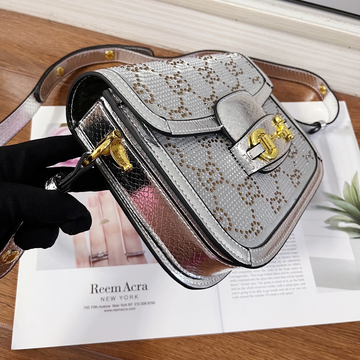 GUCCI古驰 经典马鞍包 鮮やかなデザインと復古要素