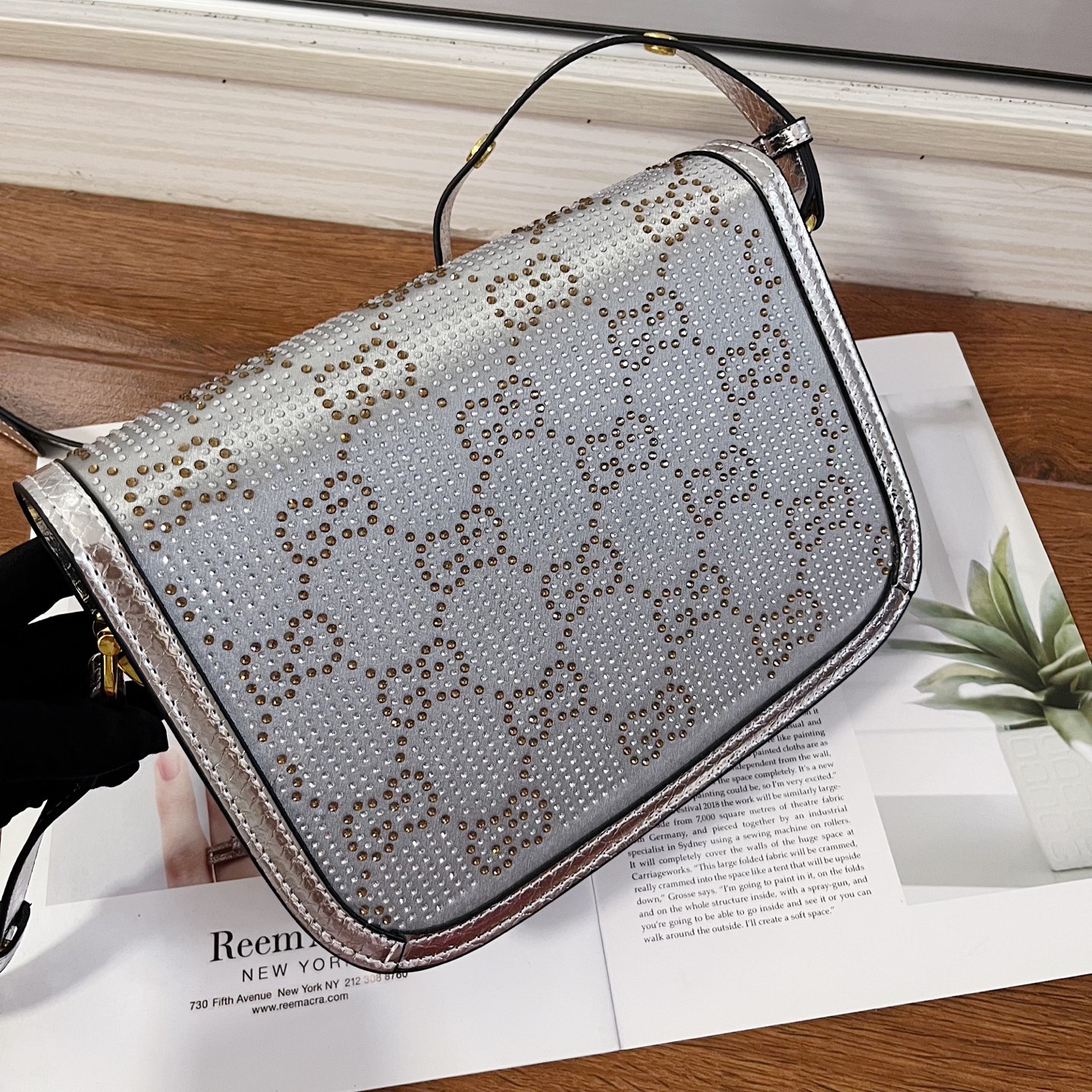 GUCCI古驰 经典马鞍包 鮮やかなデザインと復古要素