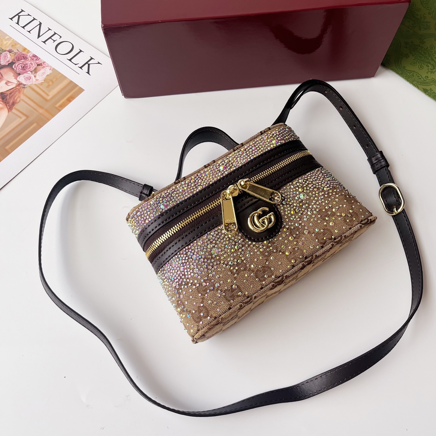 GJackie Notte ミニ化粧ポーチ - クラシックなデザインと新しいシルエット