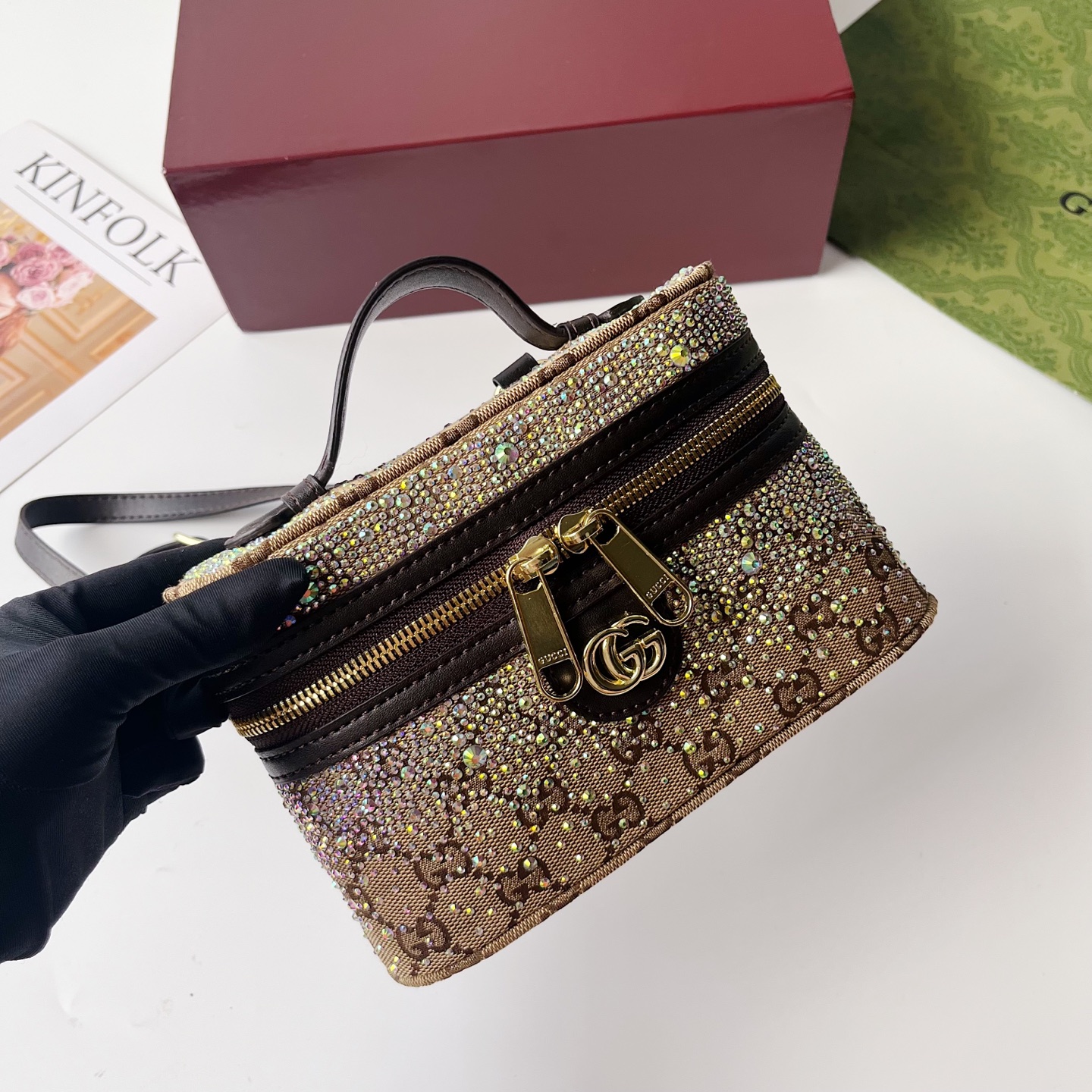 GJackie Notte ミニ化粧ポーチ - クラシックなデザインと新しいシルエット