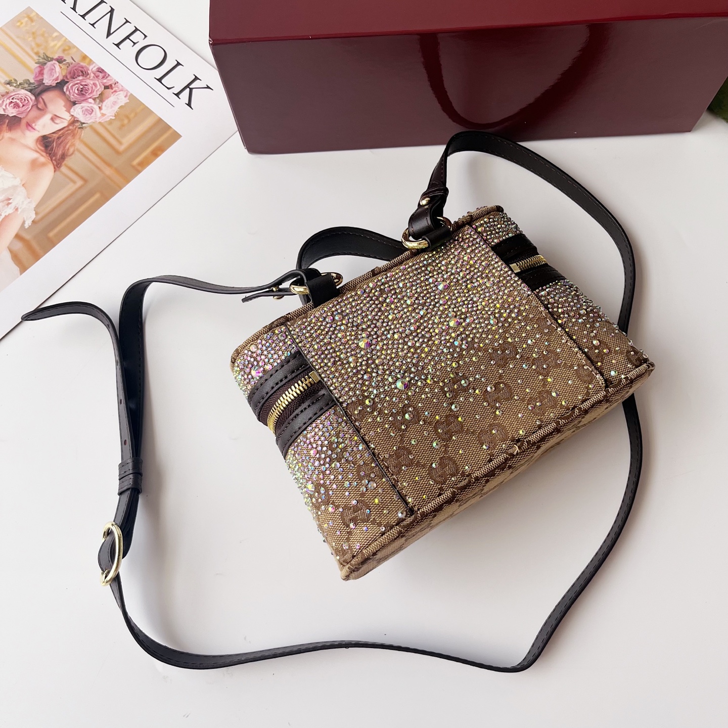 GJackie Notte ミニ化粧ポーチ - クラシックなデザインと新しいシルエット