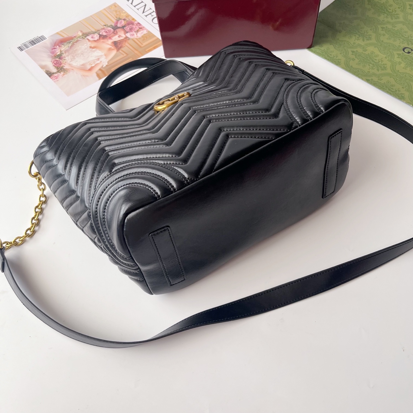 Gucci Marmont小号肩背包 - 柔らかなレザーと優雅なデザイン