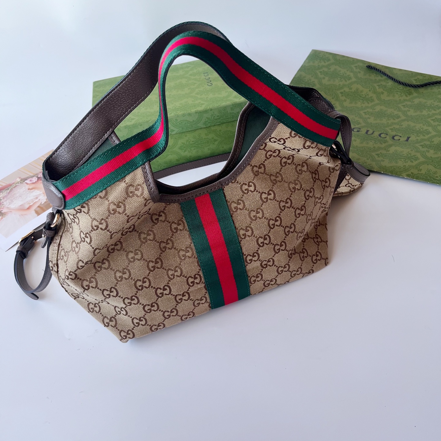 Giglio トートバッグ 小号版 - 優雅なデザインと実用性