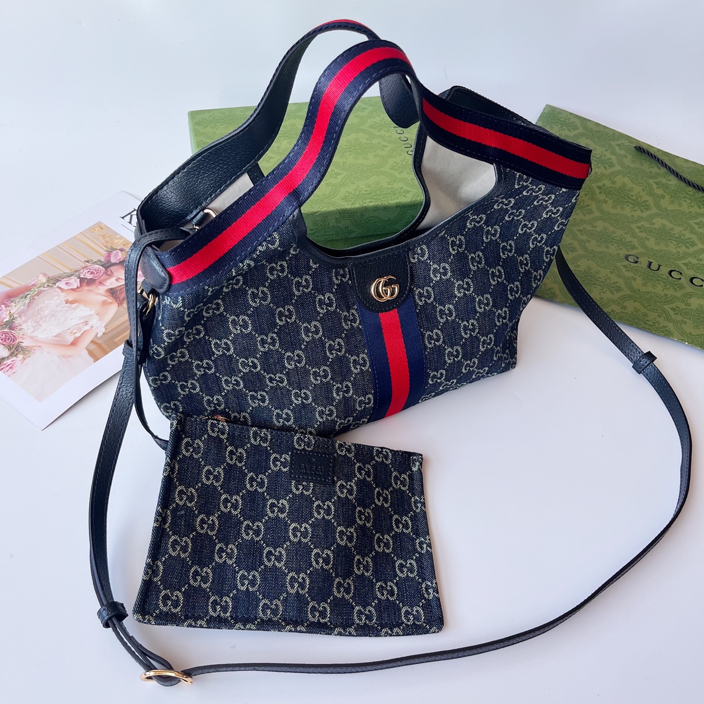 Giglio小号版トートバッグ - イタリアの伝統と革新を感じるデザイン