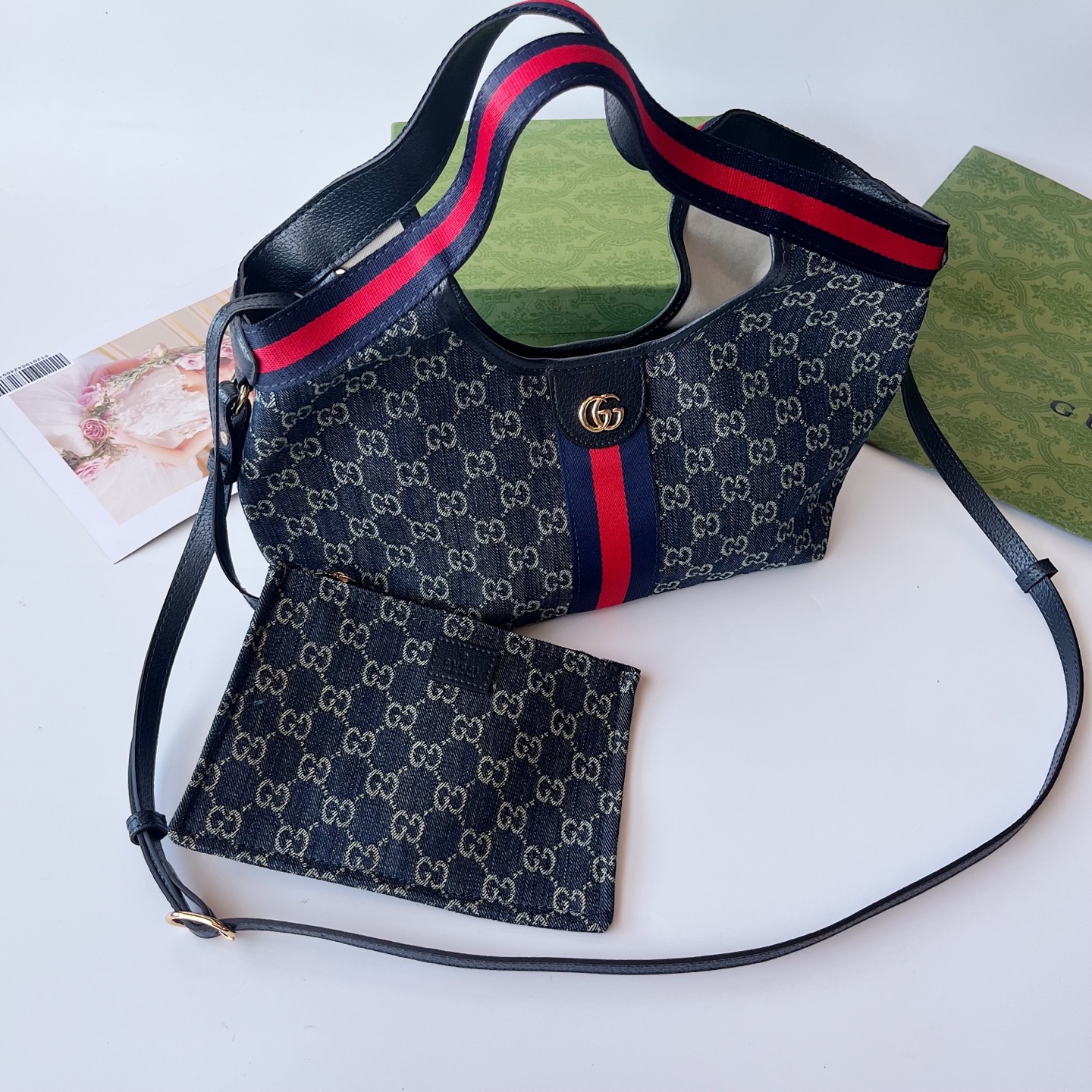 Giglio小号版トートバッグ - イタリアの伝統と革新を感じるデザイン