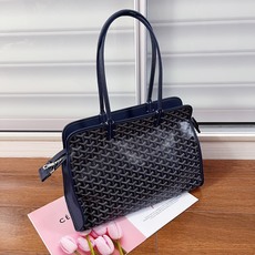 ❤️❤️❤️Hardy小号通勤包全新回归Hardy包取消了旧版一侧的猫头设计,升级变成了我们日常便携的通 ❤️❤️❤️Hardy小号通勤包全新回归Hardy包取消了旧版一侧的猫头设计,升级变成了我们日常便携的通