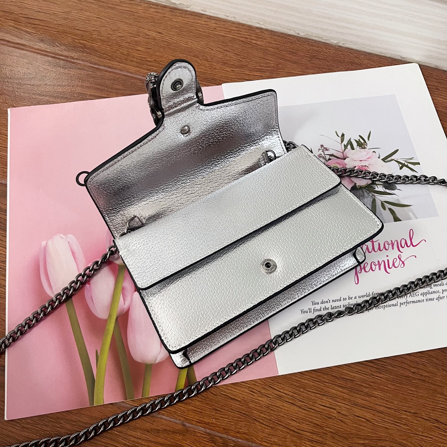 GUCCI古驰 Super Mini 酒神包 - コンパクトで多機能なデザイン