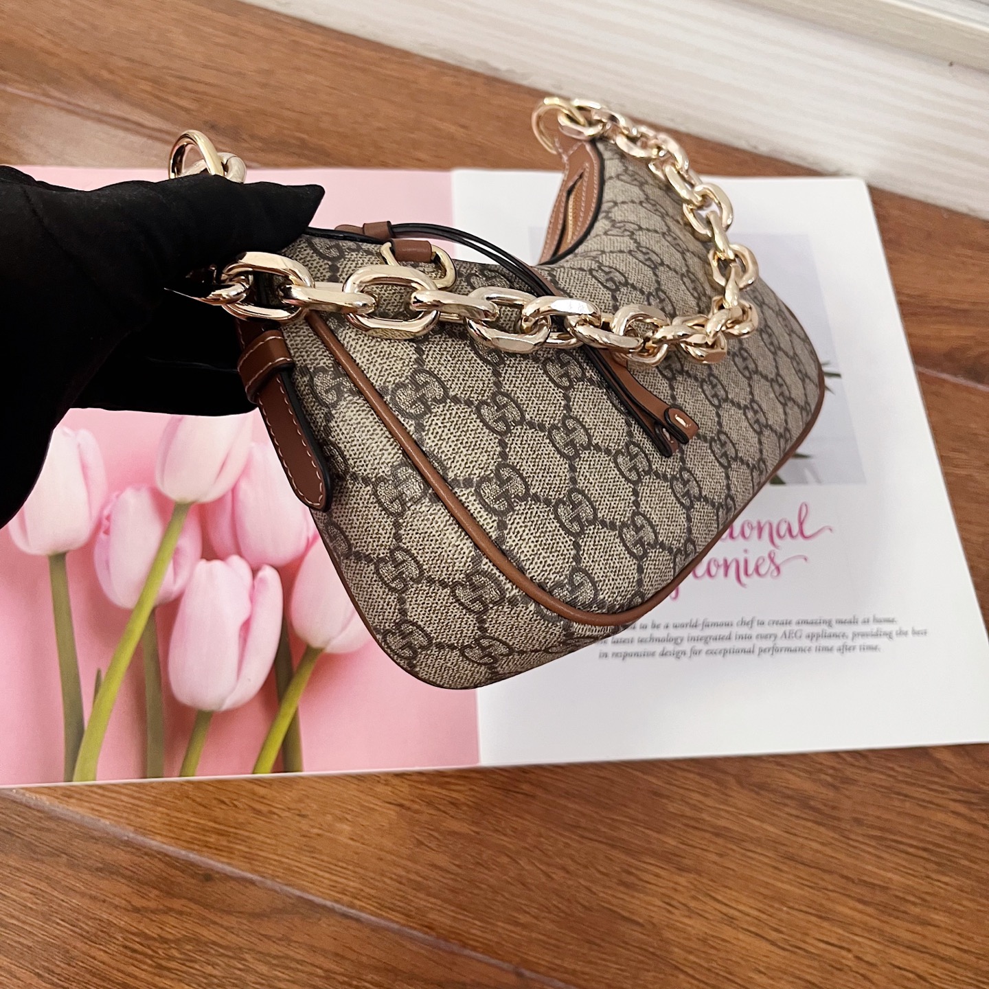 Gブランド GG Emblem ショルダーバッグ - 優雅なデザインと高品質