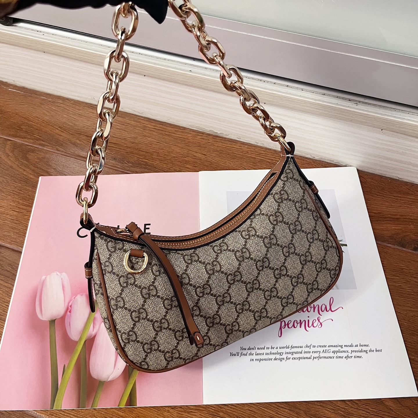 Gブランド GG Emblem ショルダーバッグ - 優雅なデザインと高品質