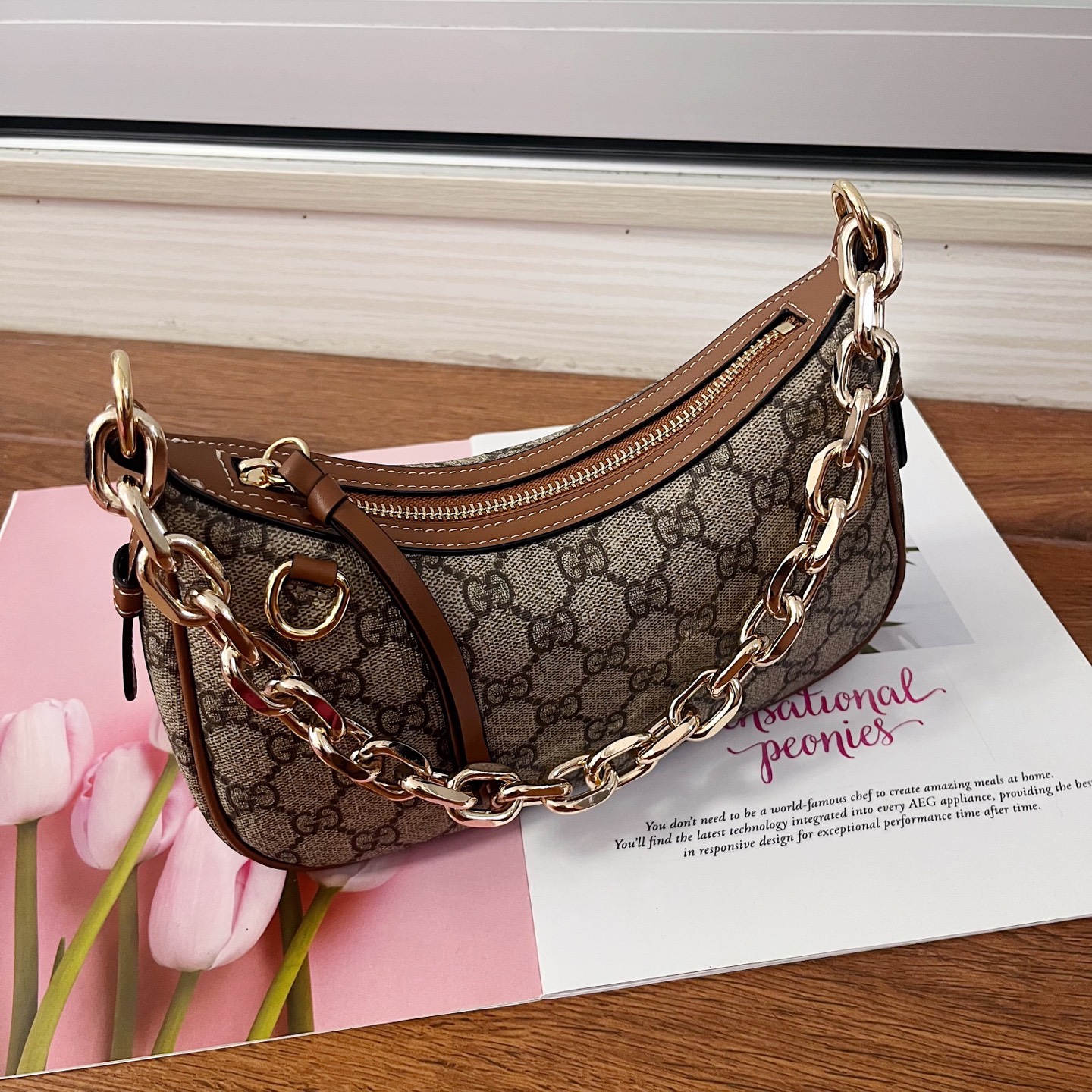 Gブランド GG Emblem ショルダーバッグ - 優雅なデザインと高品質