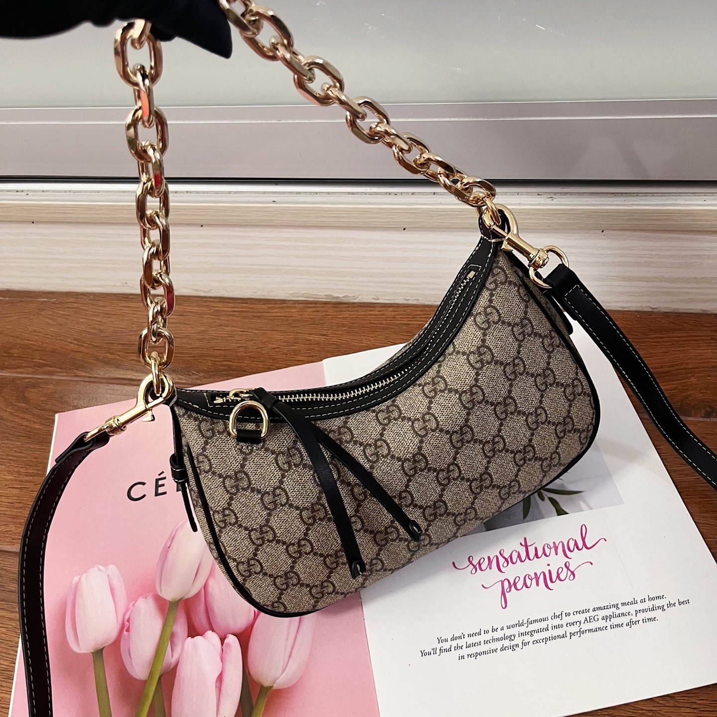 GG Emblemシリーズ ショルダーバッグ - エレガントなデザインと優れた工芸