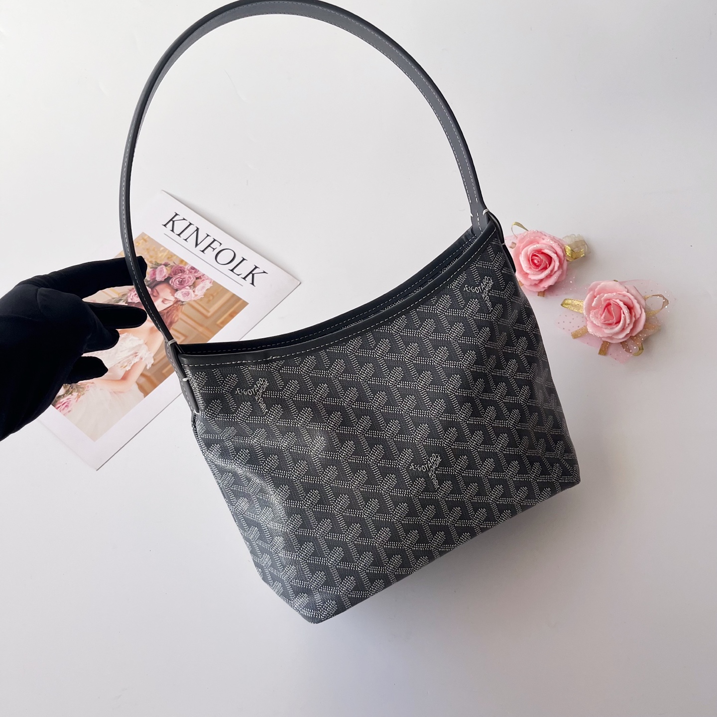 ❤️❤️❤️ 小号Goyard mini hobo 流浪包腋下包，灵感来自波西米亚流浪的生活哲学，两大王