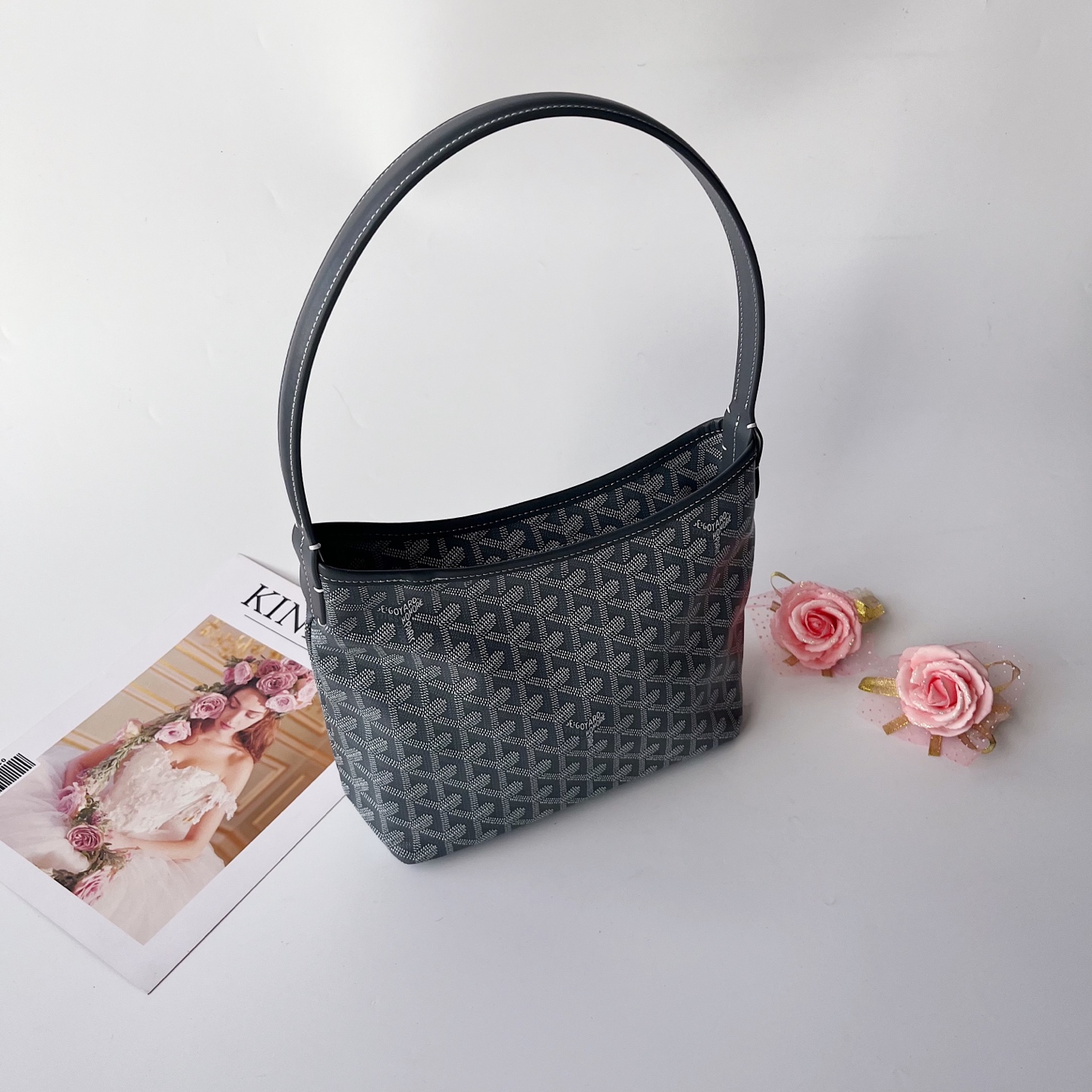 ❤️❤️❤️ 小号Goyard mini hobo 流浪包腋下包，灵感来自波西米亚流浪的生活哲学，两大王