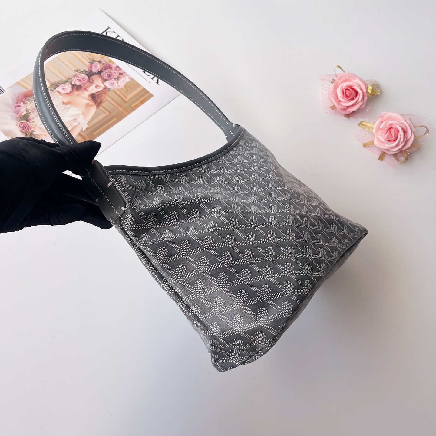 ❤️❤️❤️ 小号Goyard mini hobo 流浪包腋下包，灵感来自波西米亚流浪的生活哲学，两大王