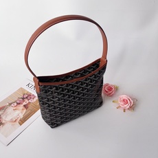 ❤️❤️❤️ 小号Goyard mini hobo 流浪包腋下包,灵感来自波西米亚流浪的生活哲学,两大王 ❤️❤️❤️ 小号Goyard mini hobo 流浪包腋下包,灵感来自波西米亚流浪的生活哲学,两大王