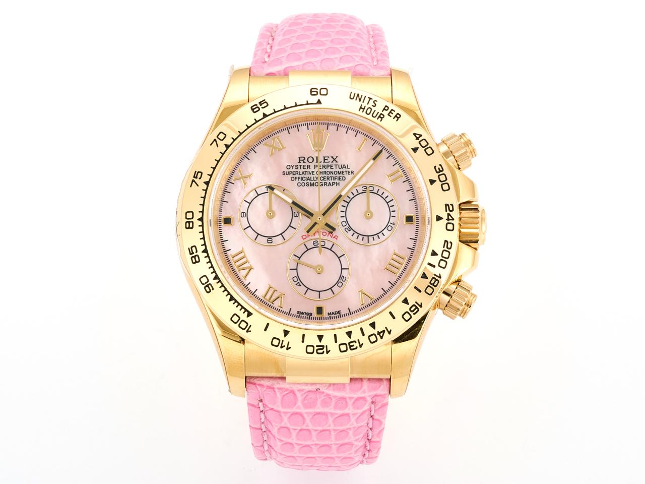NO:881967,Produced by RXF Gold case Diamond case 2800 4130600 RXF Factory Rolex BeachDaytona R74 Daytona series 'hidden model' 116519in four beauties. Built-in 4801 movement/4130 movement optional!  !  !  Same watch diameter for men and women Size 40nm Roman scale mother-of-pearl dial The latest upgrade of ROLEX Daytona, using 904L steel case, durable and high-end gloss. Equipped with 4801 high-end movement, accurate and stable running time. Core highlights: Colored gem ring is hand-set with colored gemstones, shining brightly. Mother-of-pearl dial with natural mother-of-pearl dial (pink/ice blue/light green and other colors available), with dreamy and soft luster  Comfortable cowhide leather strap imported from Italy, skin-friendly and breathable, comfortable to wear. Classic three-eye timing design, exquisite workmanship, eye-catching appearance, high cost performance. Suitable for daily fashion matching, gift giving or live broadcast appearance. Luxurious and exquisite recommended men's multi-functional mechanical watch. For the best luxury recommendation for gift giving, please look for the exclusive quality of RXF factory, rolex, cowhide19860909RXF 出品 金壳 钻壳 2800 4130600 RXF Factory 劳力士 BeachDaytona R74 迪通拿系列 “隐藏款”116519in四大美人.内置4801机芯/4130机芯可选！！！男女同款表径 尺寸 40nm 罗马刻度 贝母盘面 ROLEX迪通拿最新升级款,采用904L钢表壳,坚固耐用,光泽高级.搭载4801高配机芯,走时精准稳定. 核心亮点 彩宝圈口手工满镶彩色宝石,璀璨闪耀 贝母表盘天然珍珠母贝盘面（粉色/冰蓝/浅绿等多色可选）,光泽梦幻柔美 舒适牛皮表带意大利进口牛皮,亲肤透气,佩戴舒适 经典三眼计时设计,做工精致,外观亮眼,性价比高.适合日常时尚搭配、送礼或直播出镜奢华精致推荐男士多功能机械腕表 送礼最佳奢华推荐请认准RXF厂独家品质,,rolex,cowhide,Watch