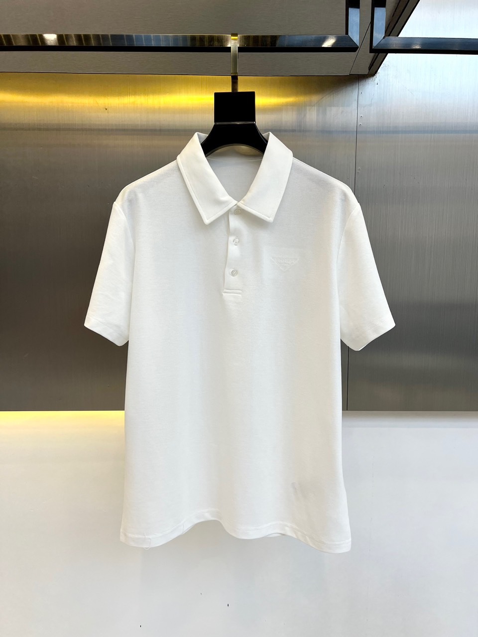 Prada Kleidung Polo Stickerei Baumwolle Frühling/Sommer Kollektion Fashion Lässig