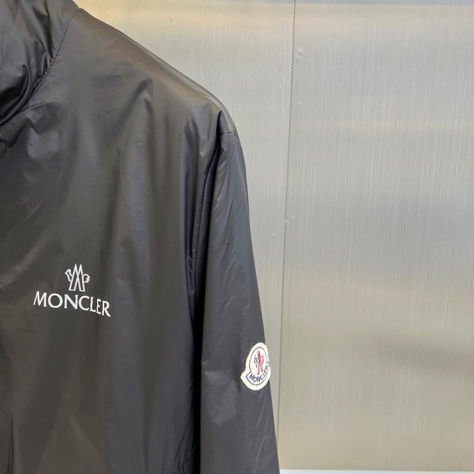 Moncler/蒙口2024秋冬新款简约小徽标立领防风夹克外套环保进口环保面料高效持久防水透气防撕裂性能